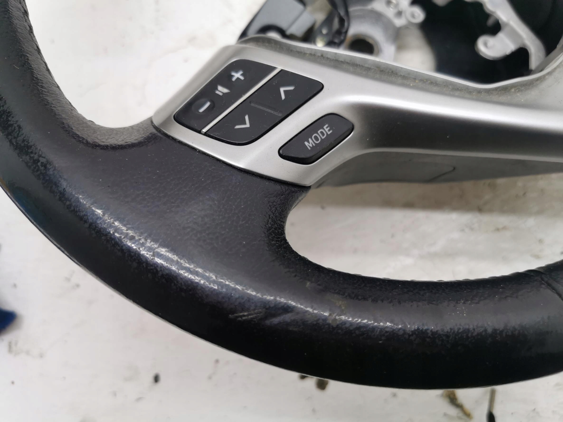 lenkrad MULTI TOYOTA AVENSIS T27 45100-05730
