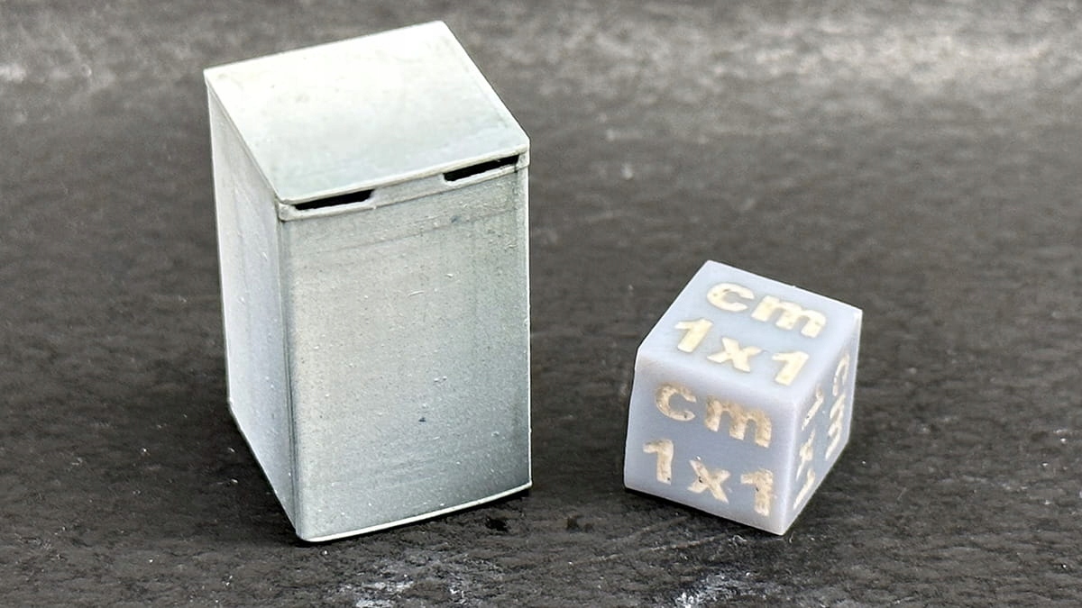 

Lodówka niska typu Polar 1:72