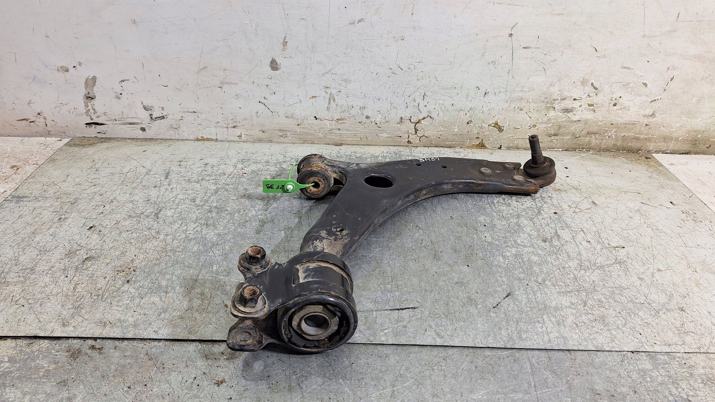 arm right front 3M51-3A423-AH FORD FOCUS MK2 C MAX MK1 VOLVO C30 S40