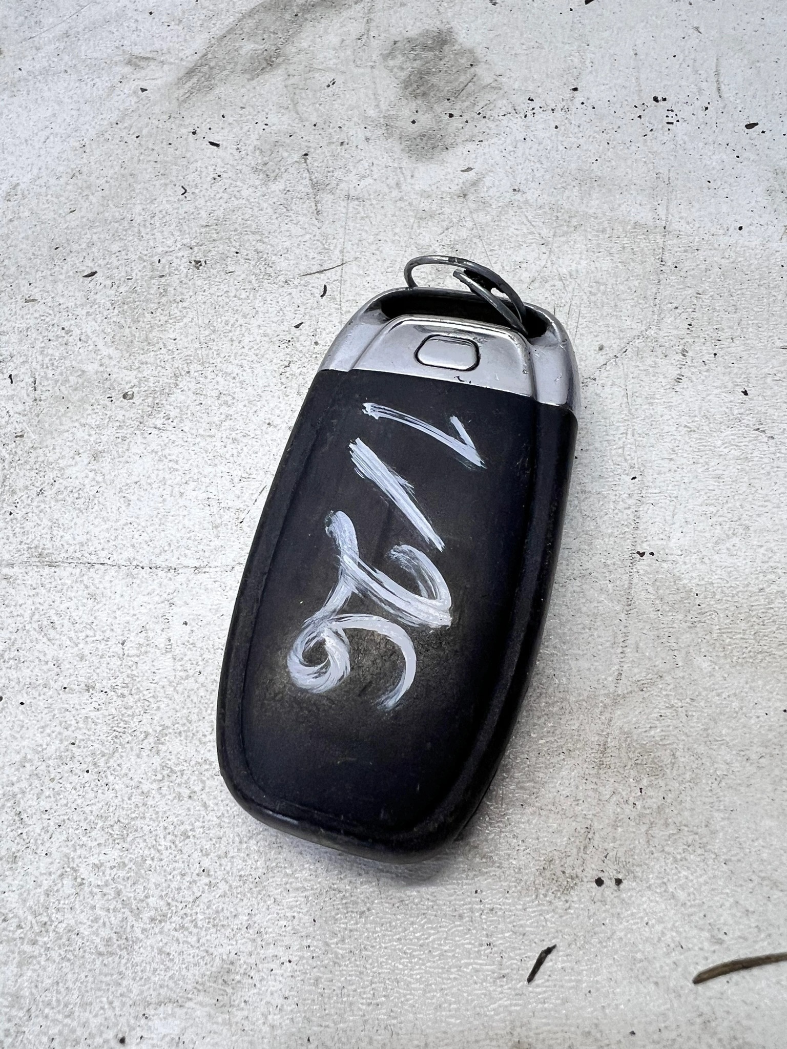 key PILOT AUDI A4 B8 A5 8T Q5 8R 8T0959754D 1/26