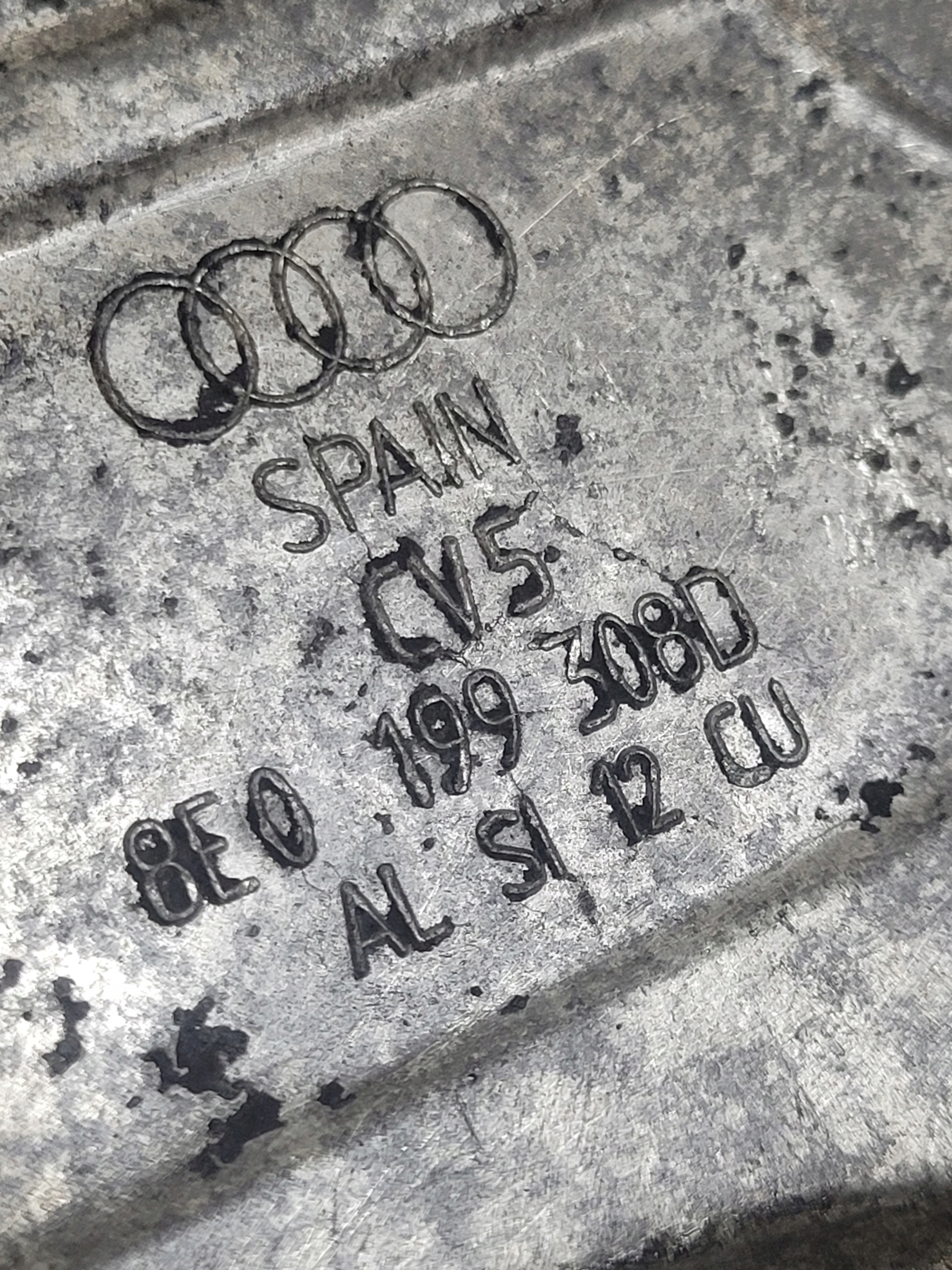 supporto Destro Motore OE 8E0199308D AUDI A4 B6 1.9TDI AWX
