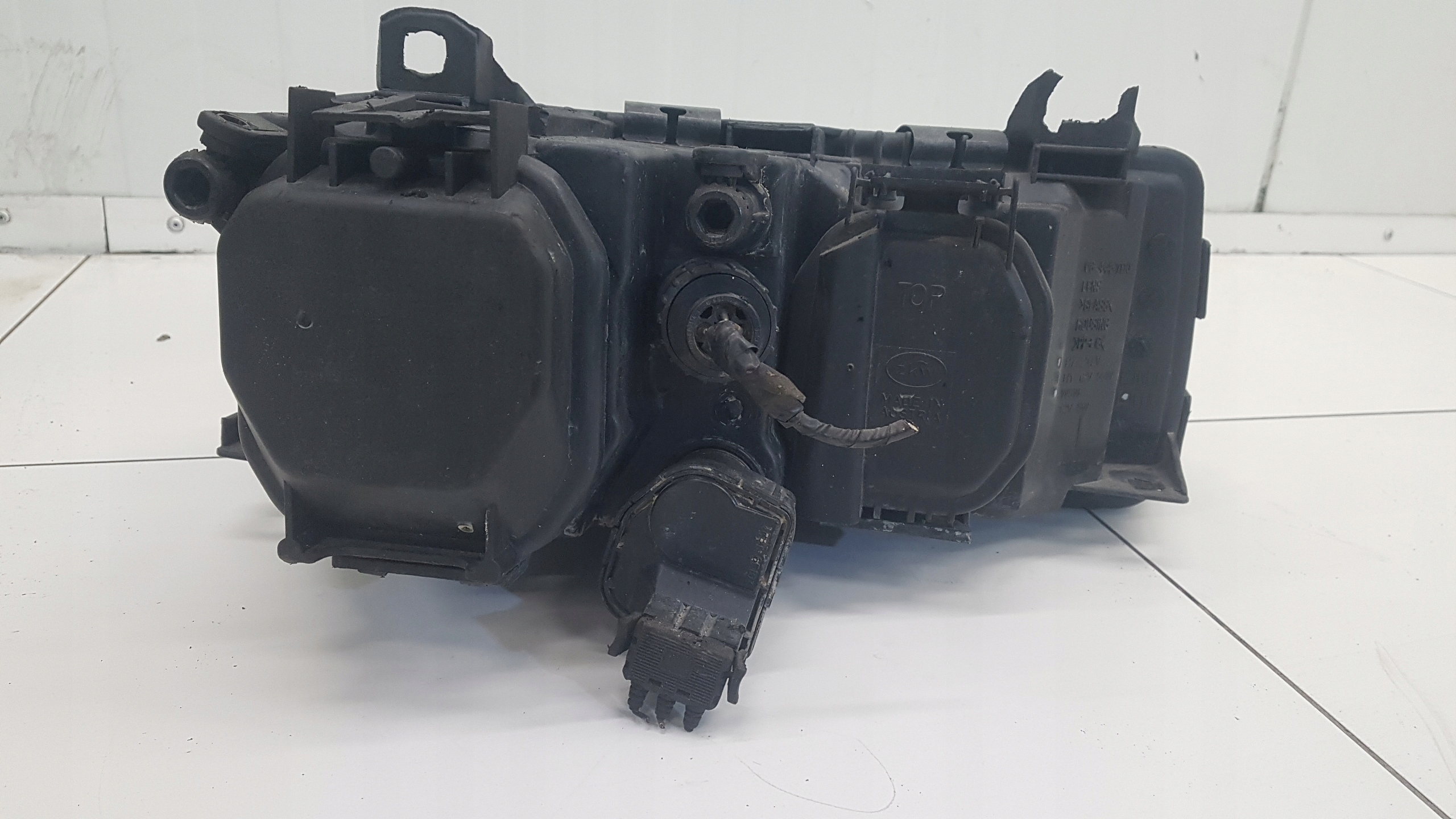 světlo levá přední BMW E36
