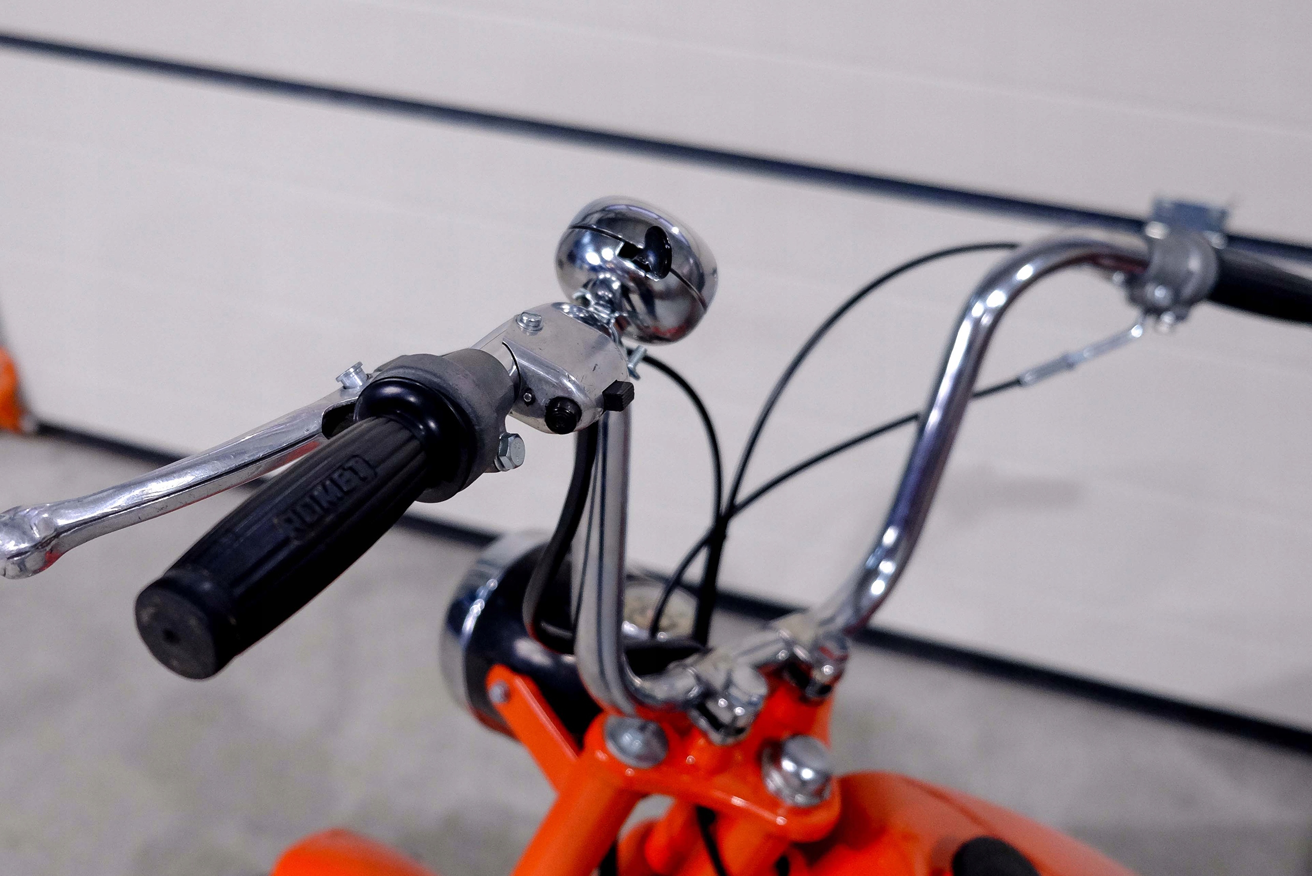 Dzwonek - sygnał chrom Romet motorower Numer katalogowy części 336677