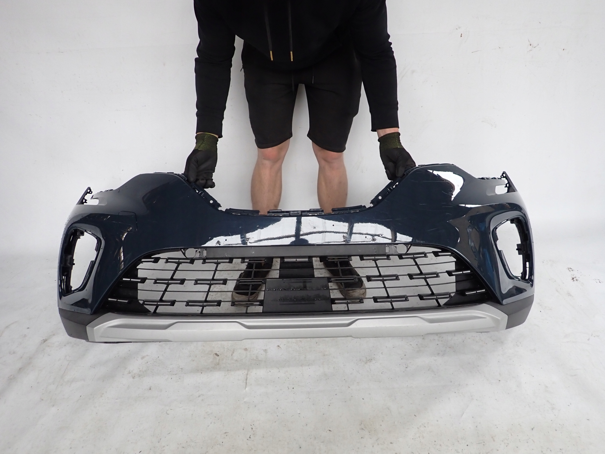 RENAULT CAPTUR II 19- bumper front front + cover