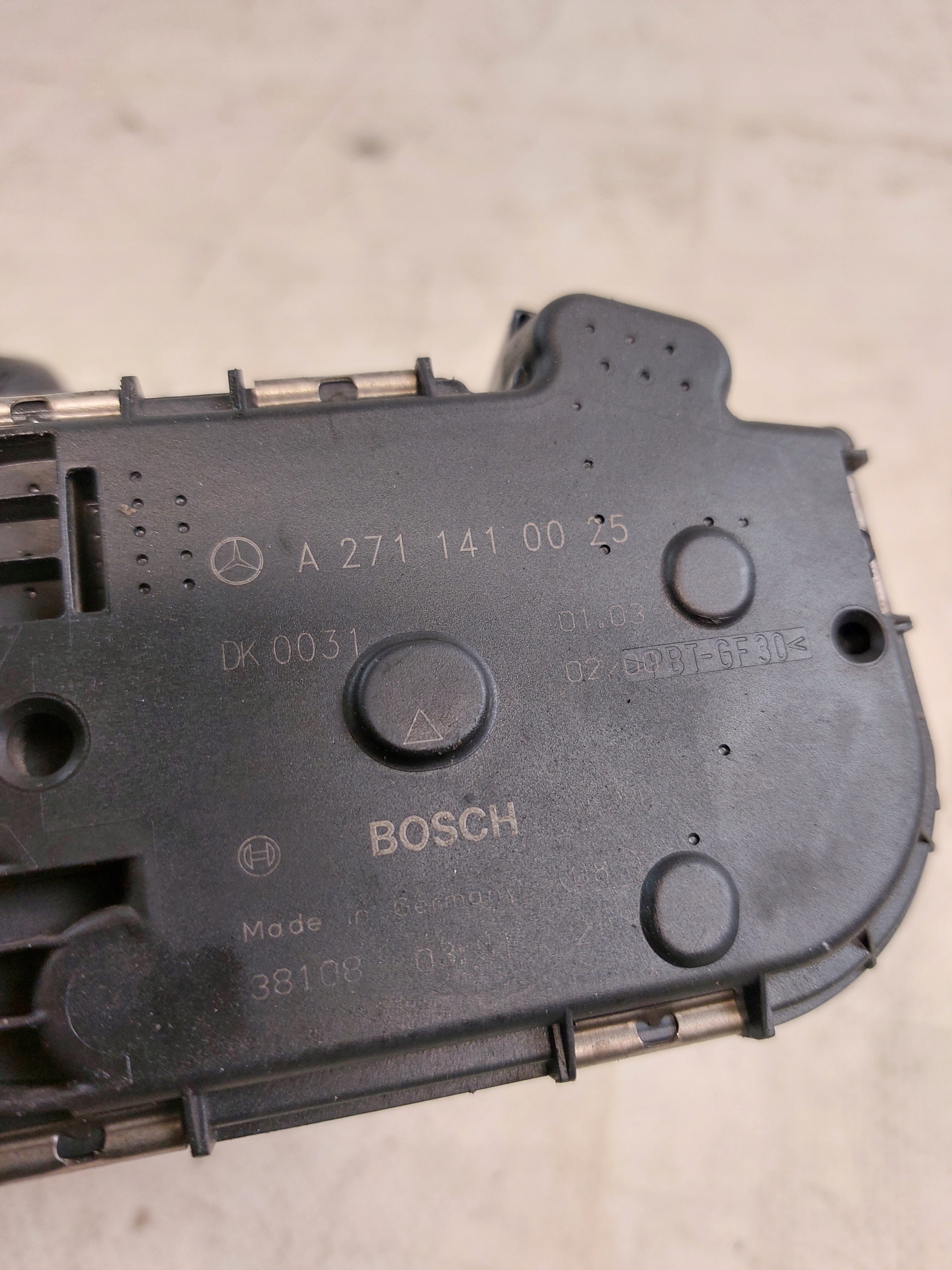 Valvola a farfalla MERCEDES W203 1.8 Compressore