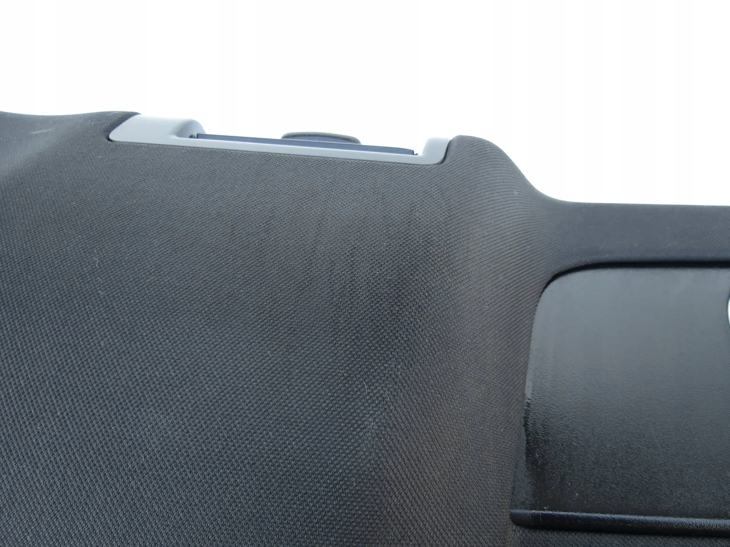cover SLUPKA B left VOLVO XC60 II 17