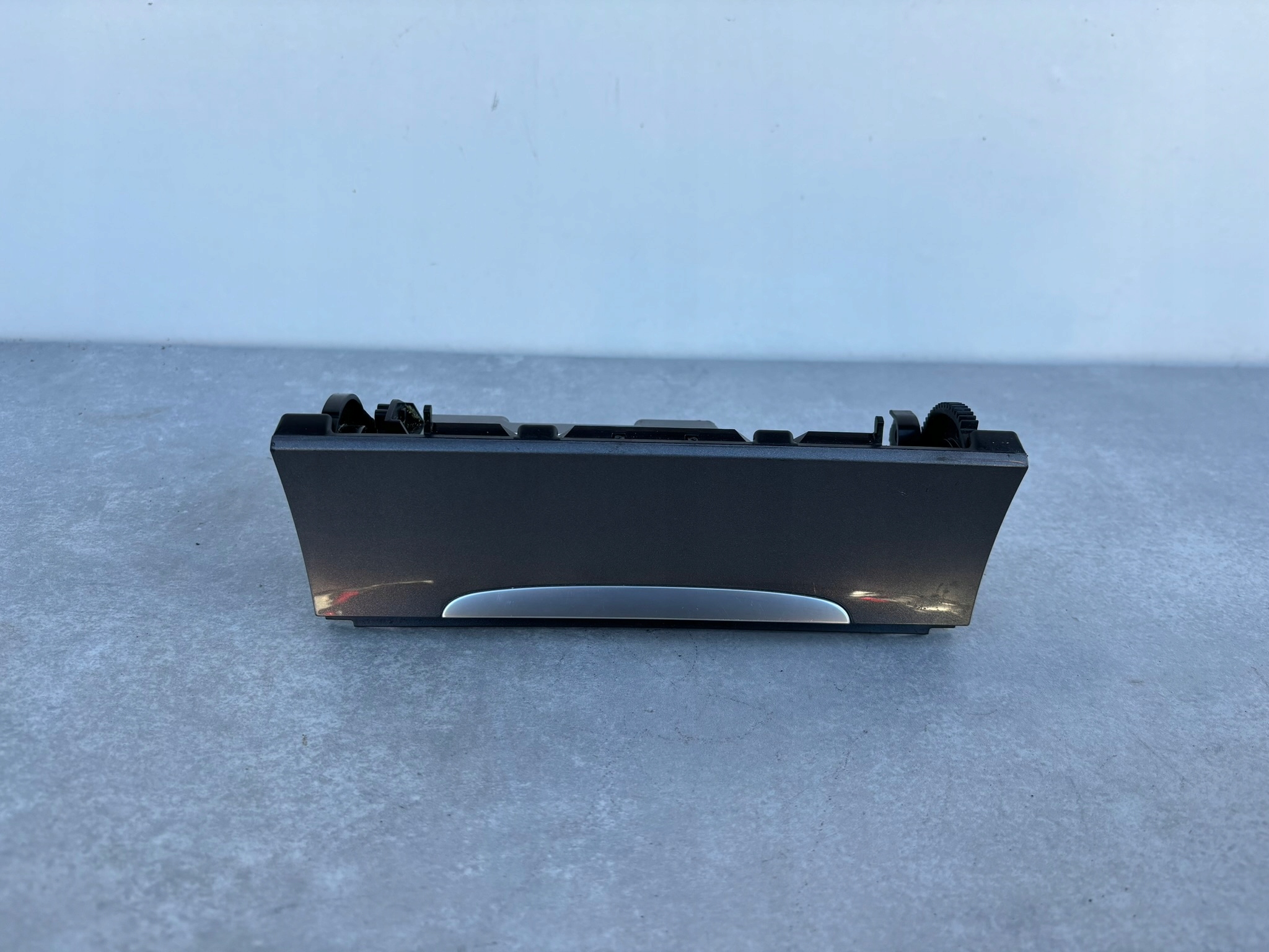 VW PASSAT B6 3C ashtray passenger compartment 3C0863284 K69/273