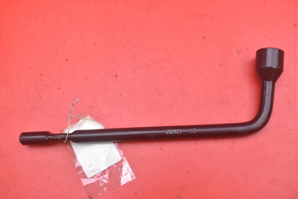 lock with key DO der räder NISSAN TIIDA C11 04-08