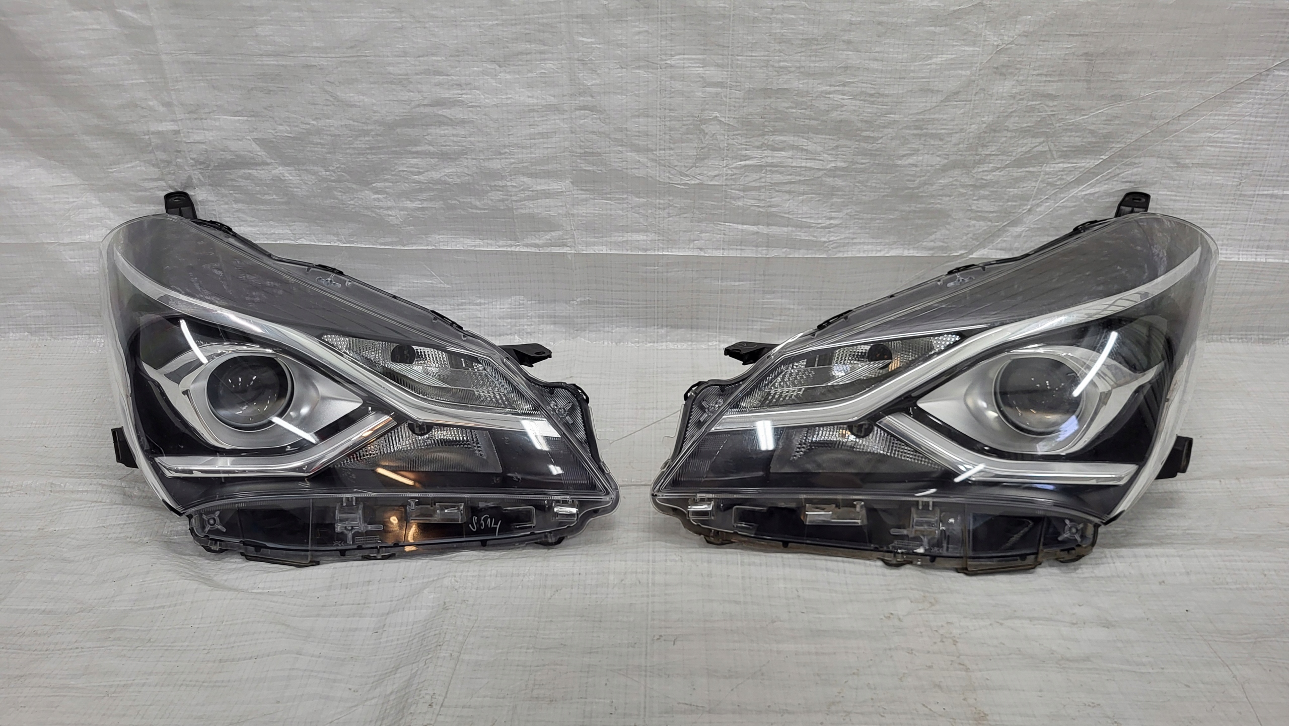 Frontscheinwerfer Toyota Yaris I P1 Facelift LED Links Scheinwerfer Headlight - Thumbnail 1