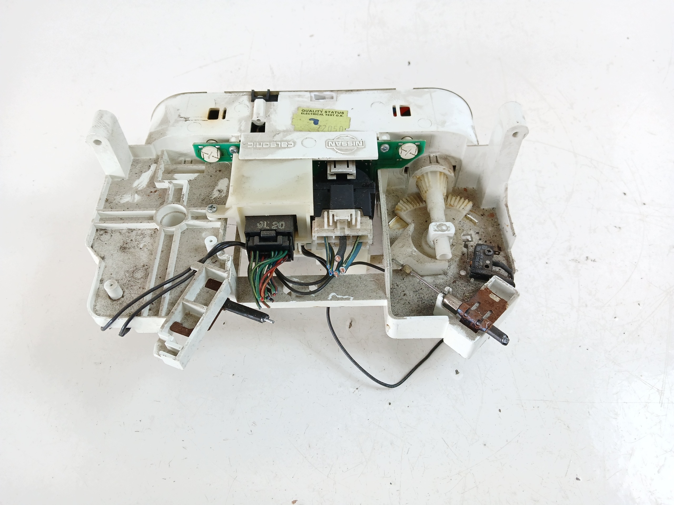NISSAN ALMERA N16 Unite commande clima Bouches buses