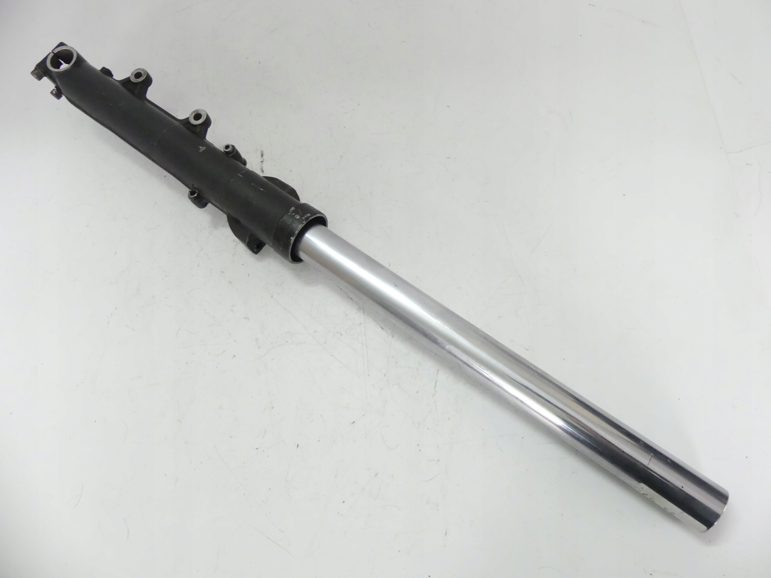 2310068 - Лага голень подвеска труба BMW K1100 LT 93 +