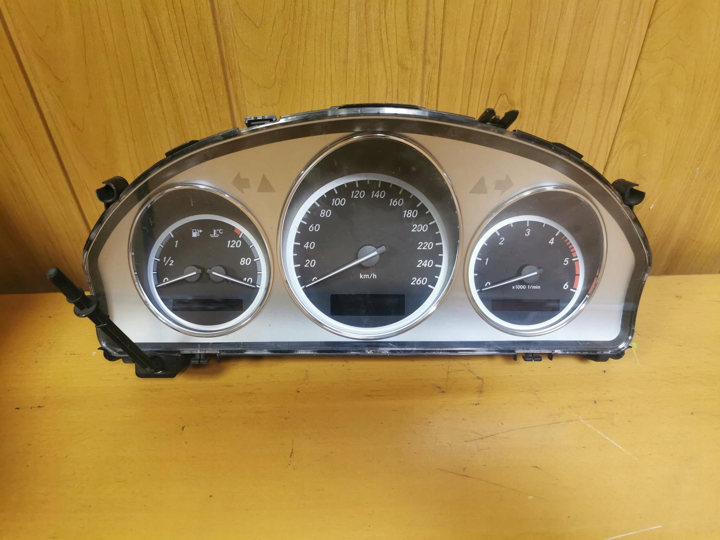 dials dials MERCEDES C-KLASA W204 2.2 CDI EU