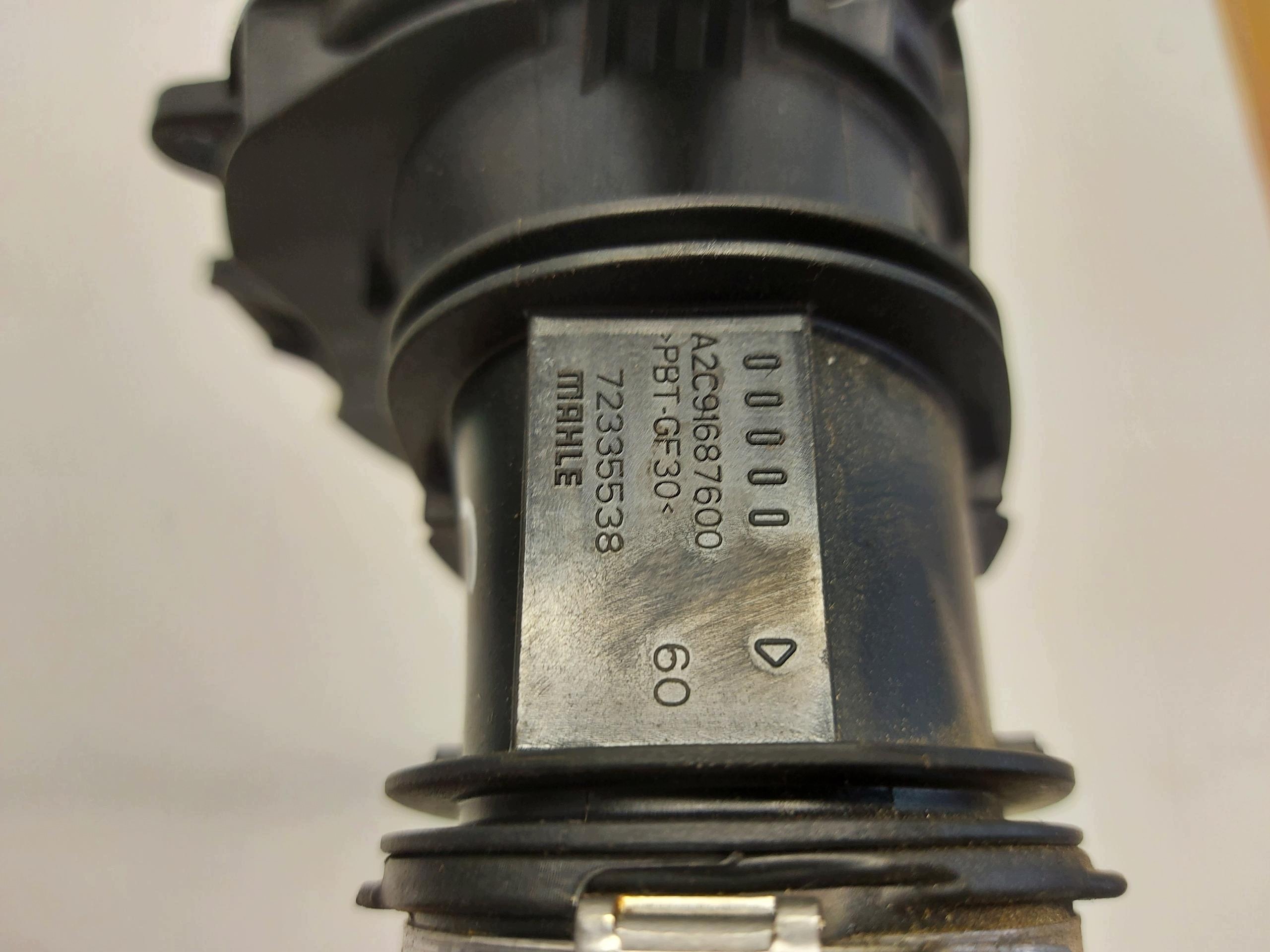 MERCEDES W213 E300de Kombi 2.0 CDI pipe flow meter A6540900048