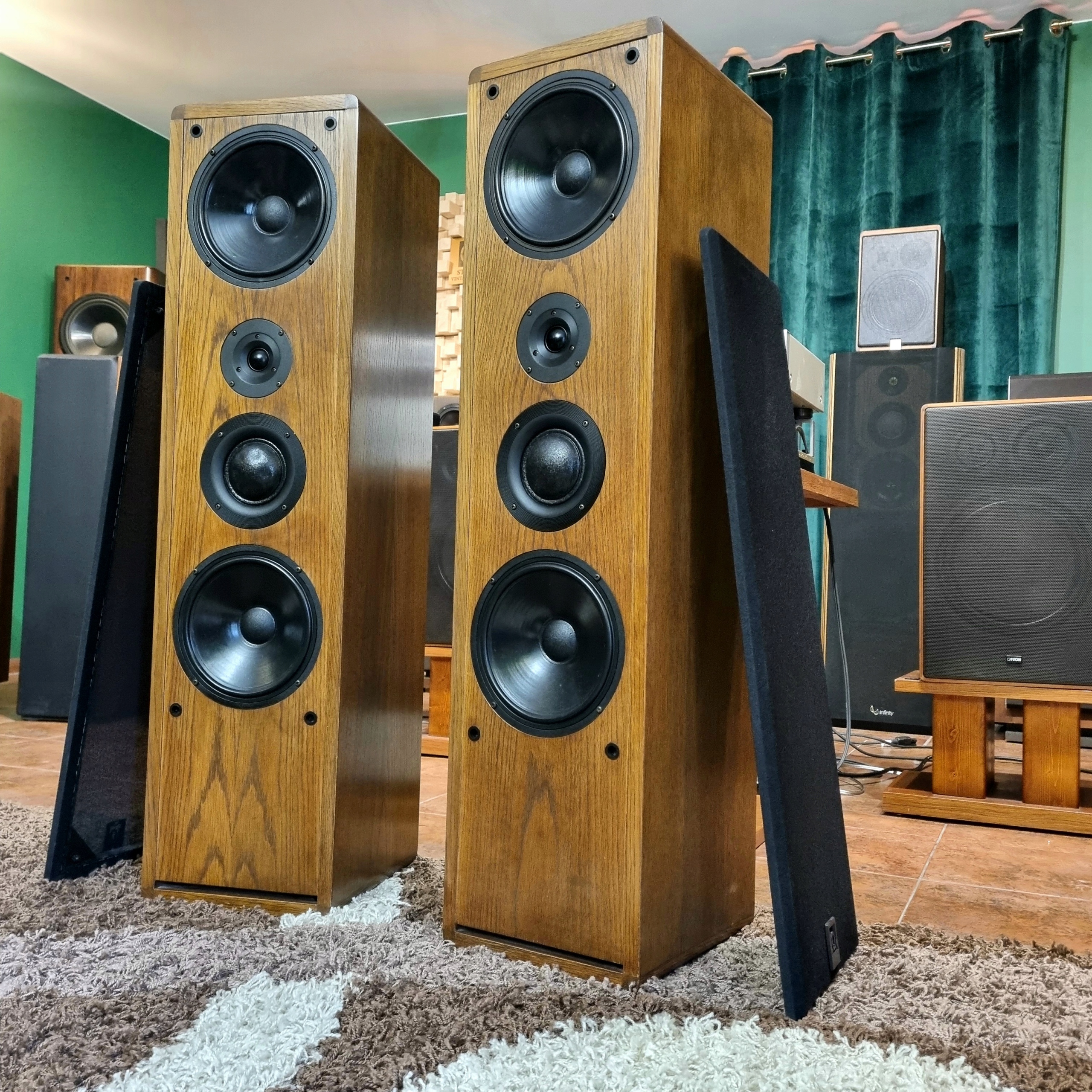 Kolumny IQ 4180 AT Wymiary 106x30x27