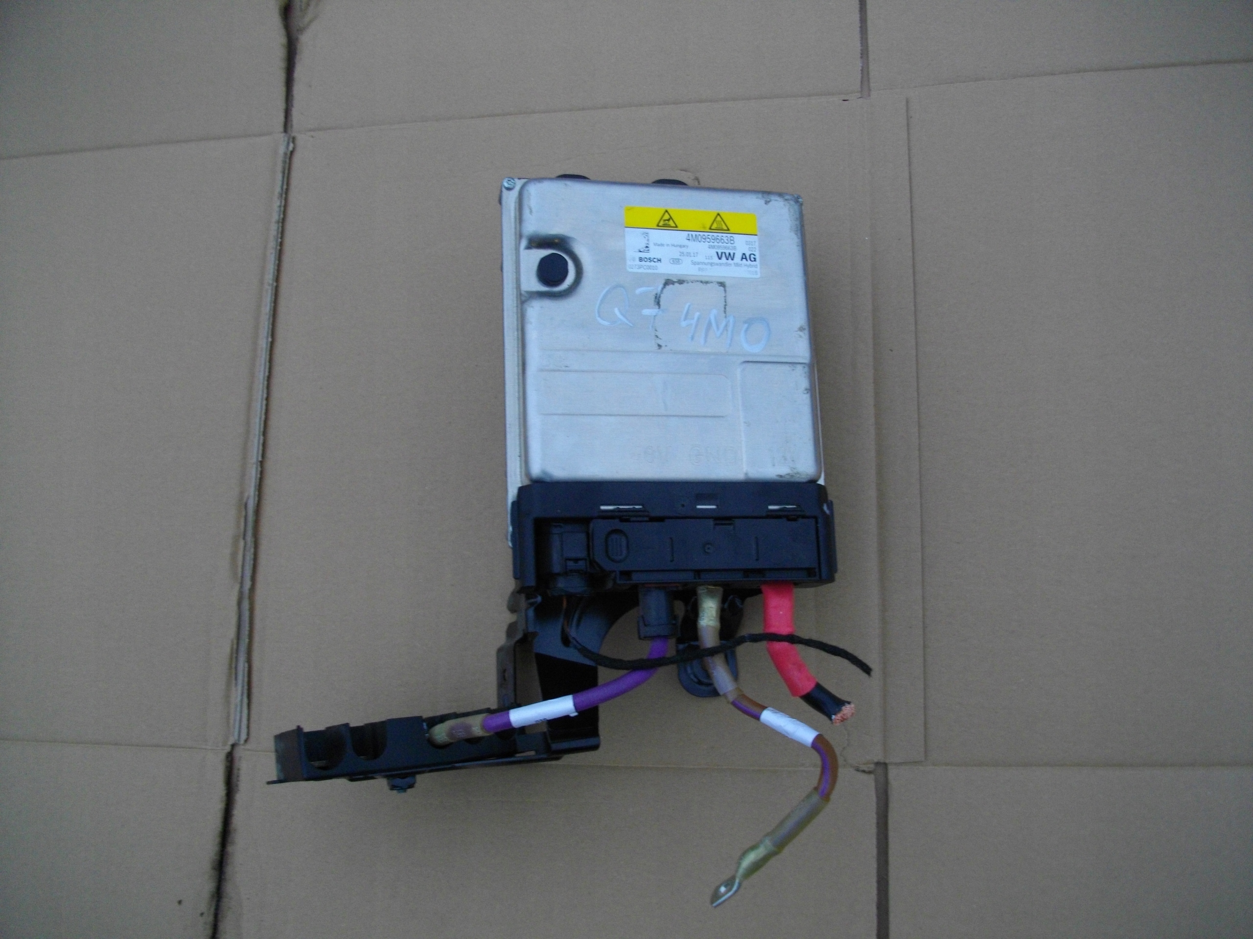 4M0959663A - Преобразователь напряжения 4M0959663B AUDI Q7 4M SQ7