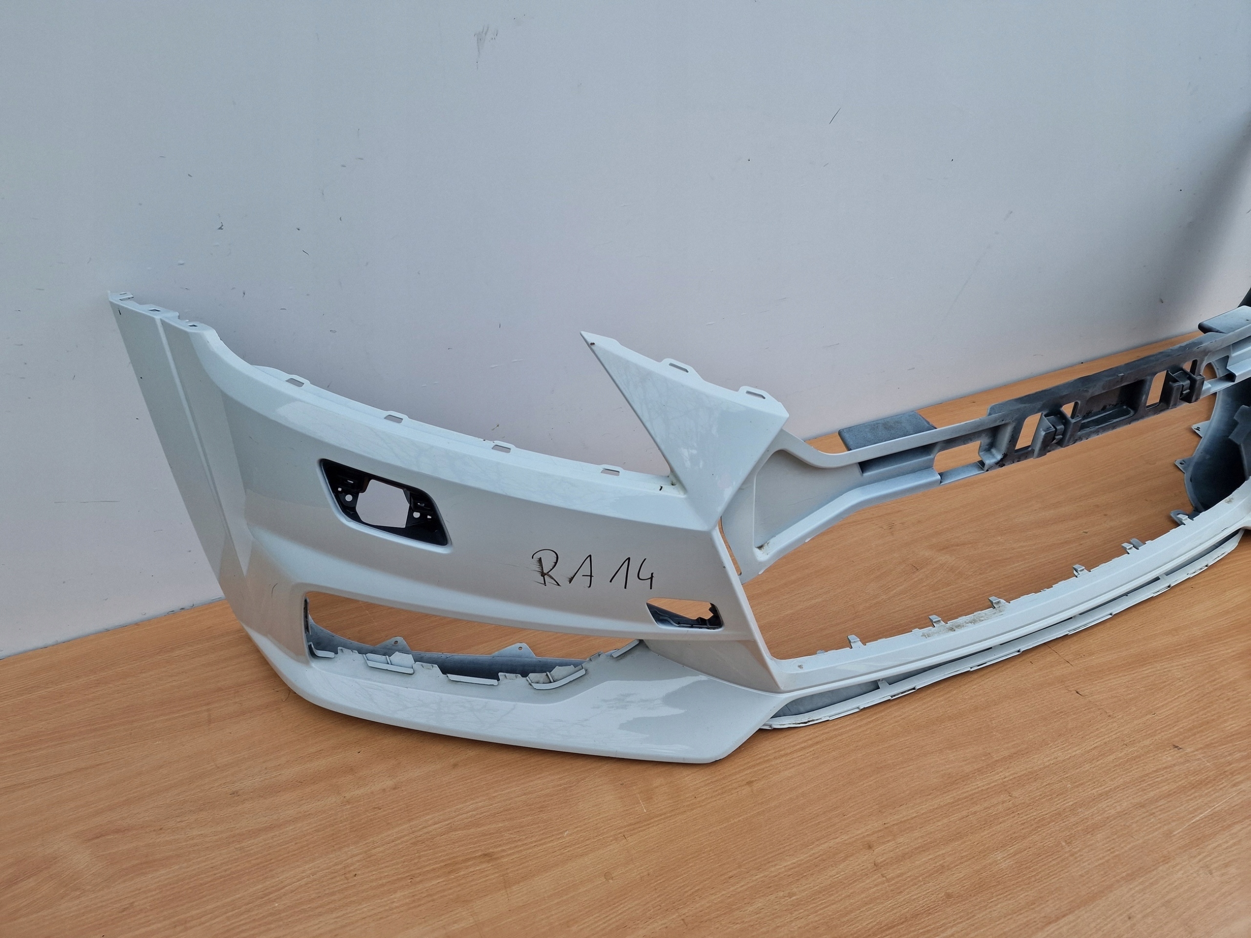 AUDI TT S-LINE 8S bumper front BIALY below washers