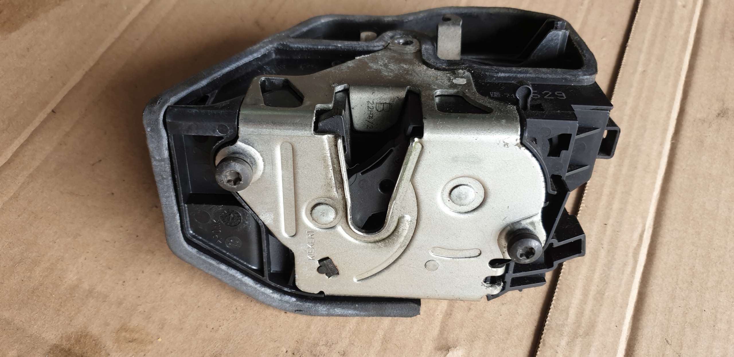 lock door left rear part rear BMW 5 E60 E61 7PIN EUROPA OE