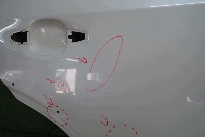 SUBARU OUTBACK 18- door right rear. rear part