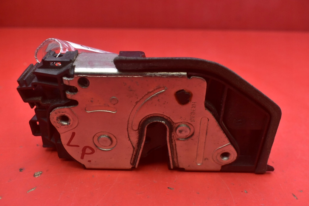 lock door left front front EU 7167077 BMW E87 04-07