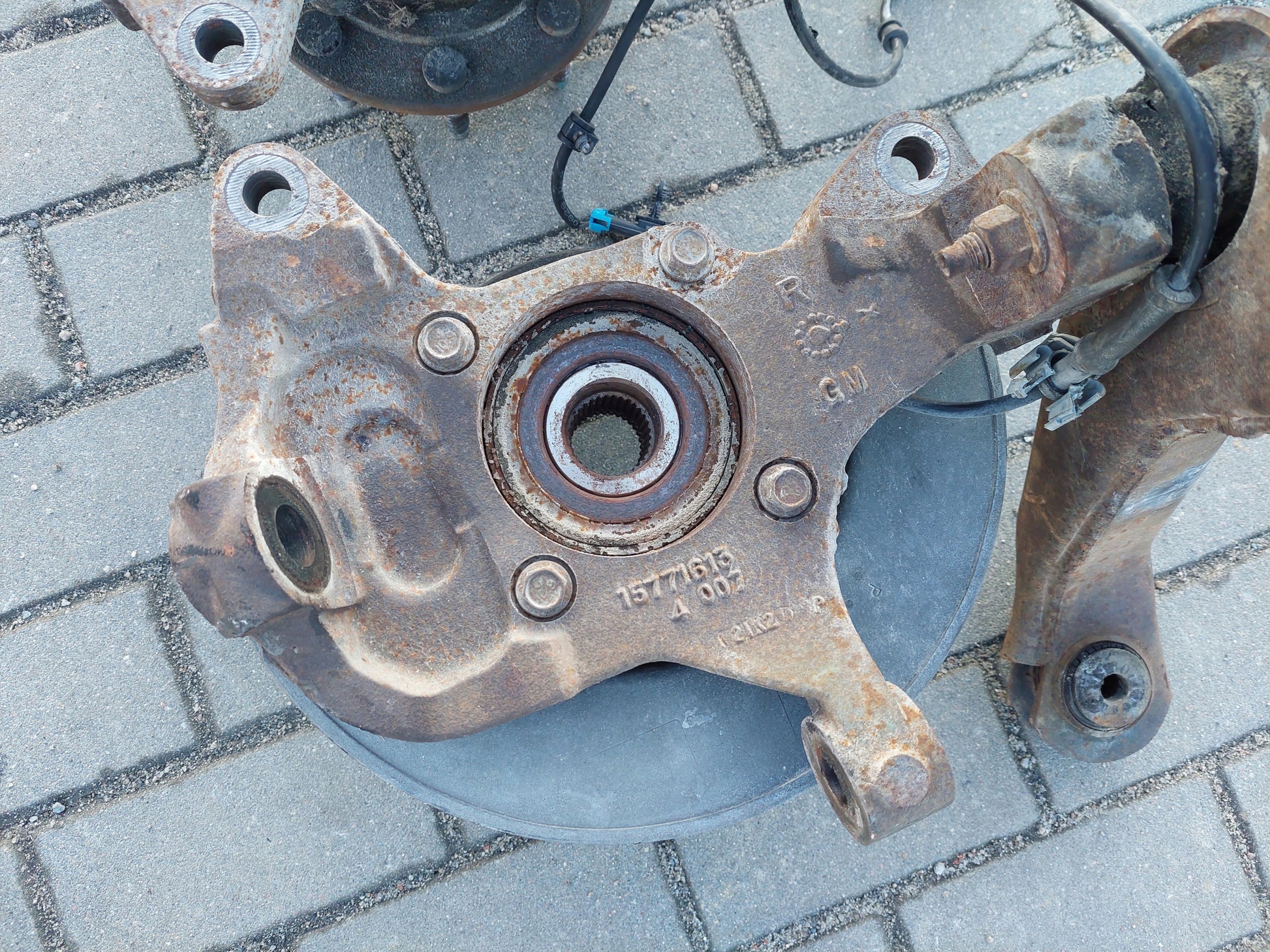 swing front right 15771613 arm HUMMER H2 6.0 V8