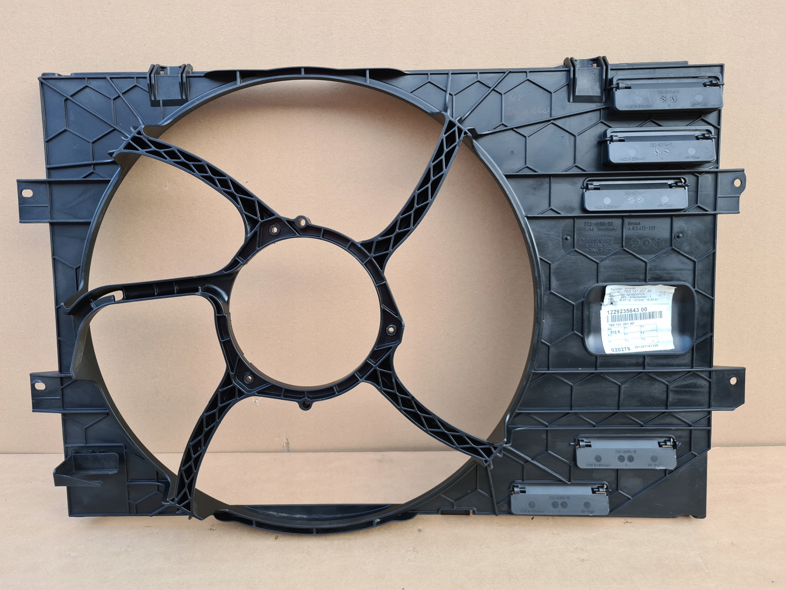 OBUDOWA WENTYLATORA VW TRANSPORTER T5 LIFT T6