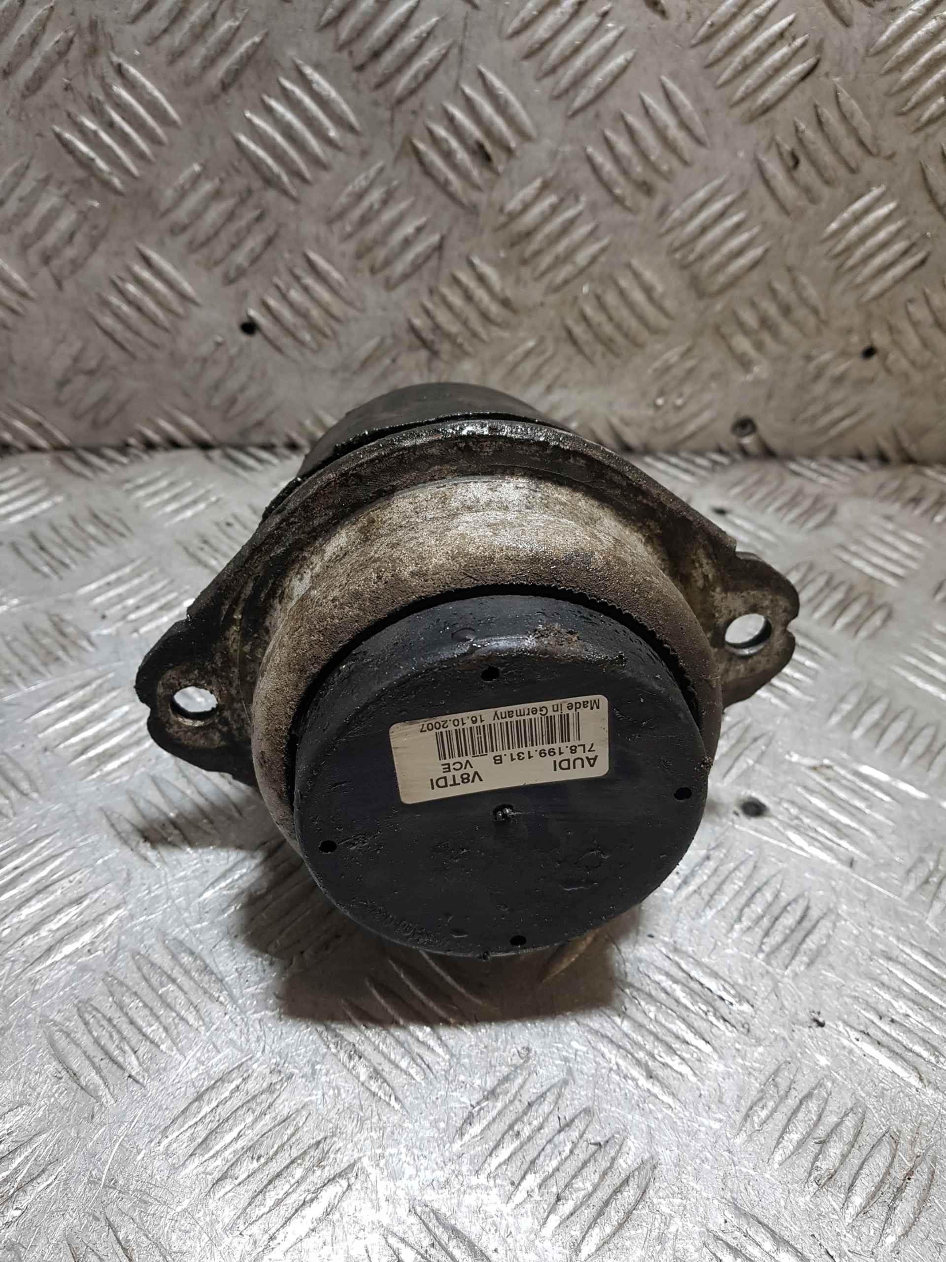 engine mount AUDI Q7 7L8199131B