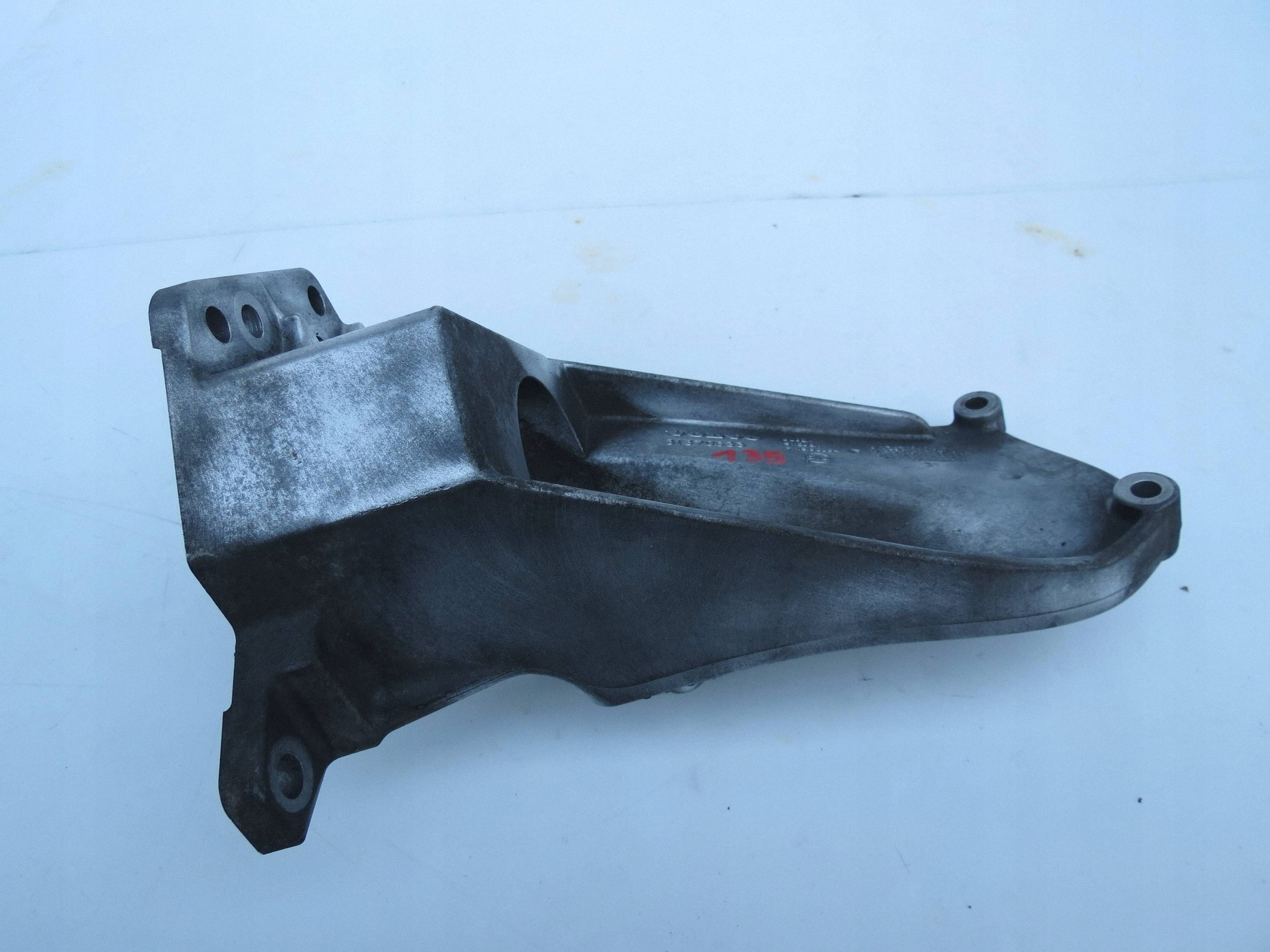 airbag support gearboxes of the gear VOLVO V60 2.0 D 120KM 31370633