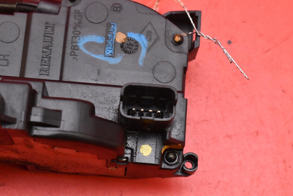 lock door left front front EU RENAULT MEGANE SCENIC 3 III 09-12