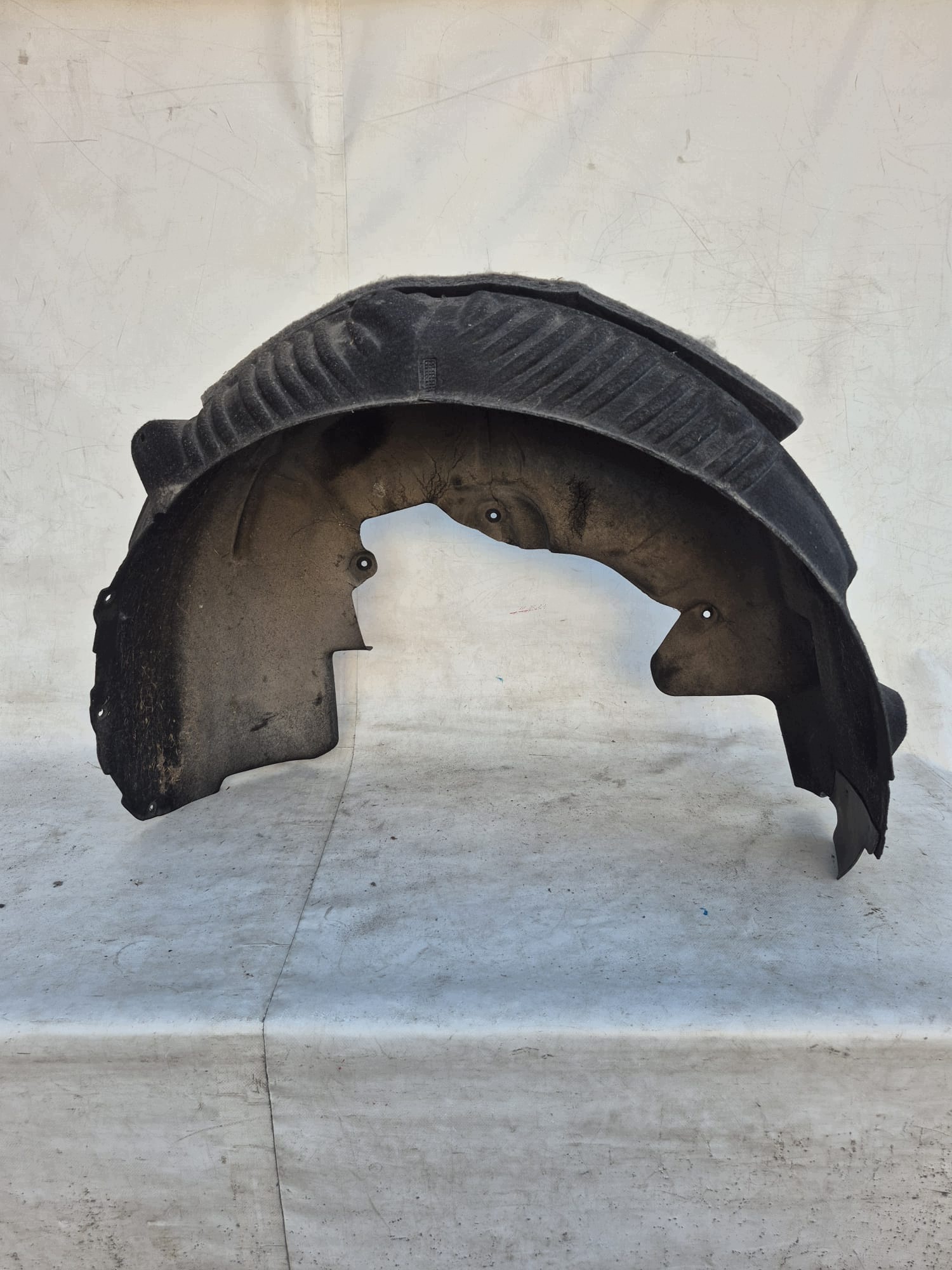 MERCEDES E-KLASA W213 16- mudguard right rear part rear.