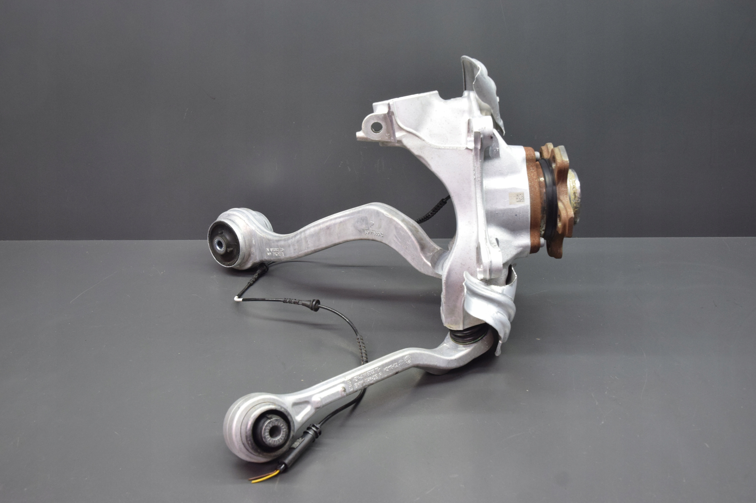 swing right arm BMW 3 G20 G21 5586km