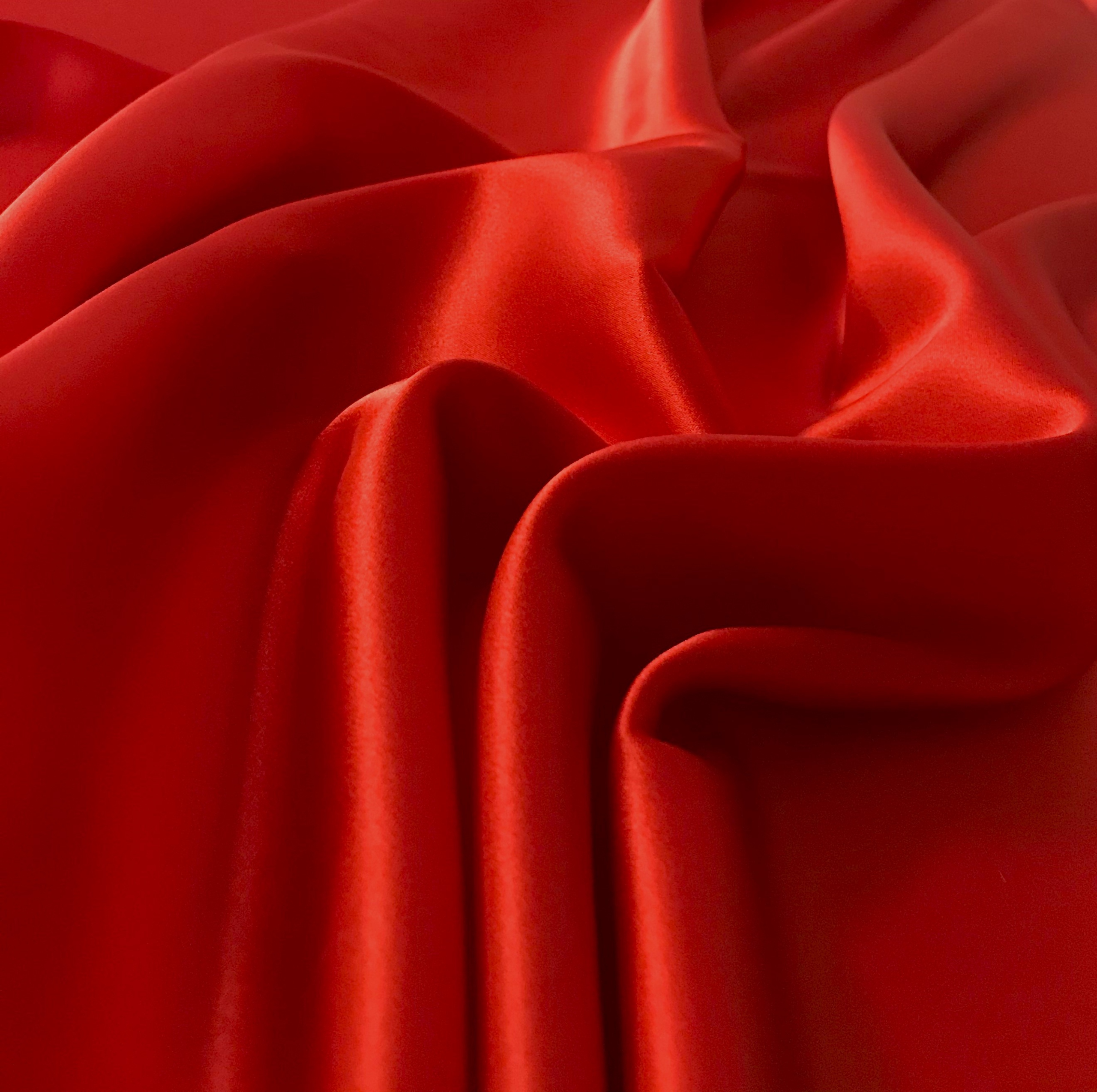 Hedvábí Přírodní Hedvábný Satén S Elastanem Červená Barva