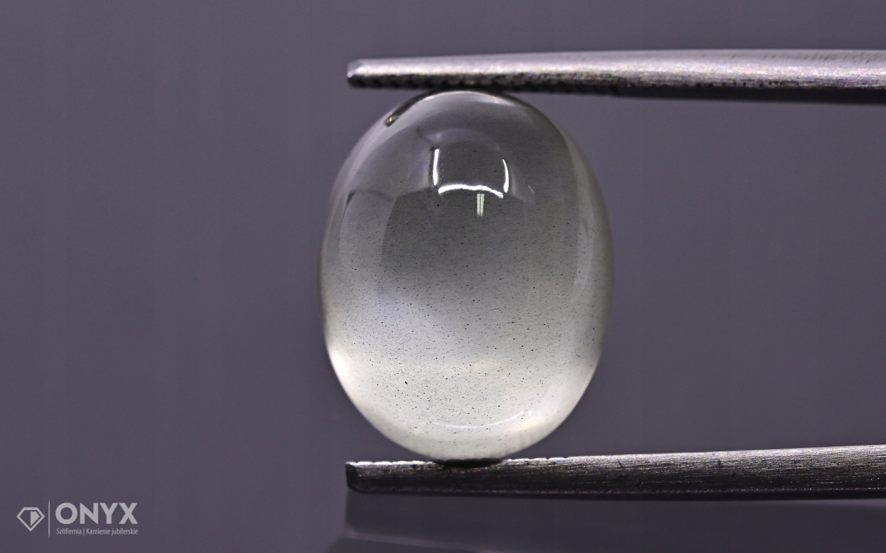 Měsíční kámen kabošon ovál 13x10 mm