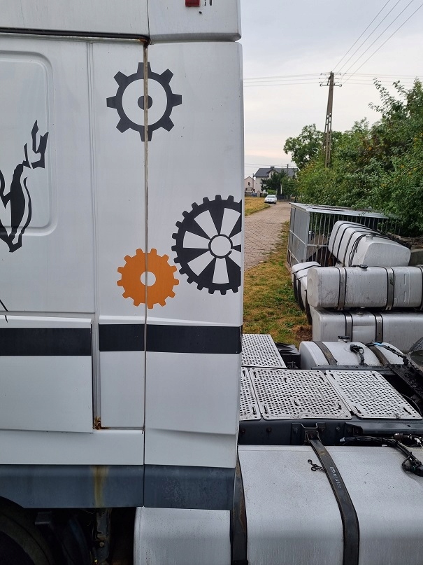 СПОЙЛЕР ZAKABINOWA LH DAF XF 105