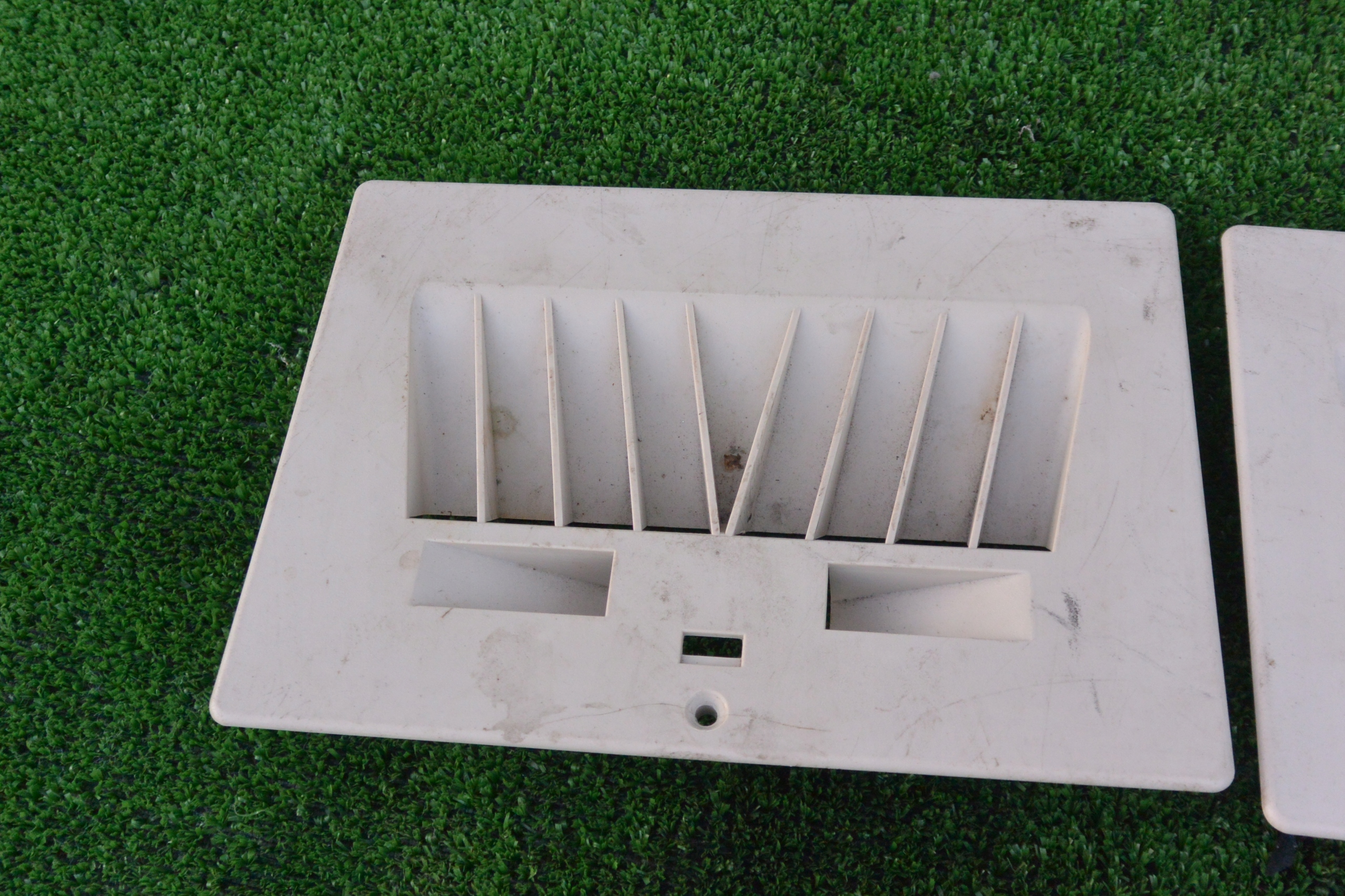 grid air conditioning devices below seat KPL QUATTROPORTE GHIBLI