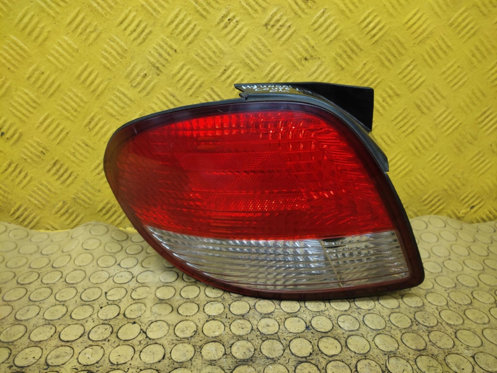 HYUNDAI COUPE light left rear part 92401275