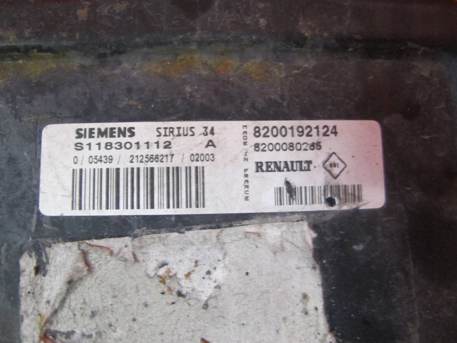RENAULT SCENIC e 1 LIFT FL 1.6 16V K4M712 Centralina computer 8200192124
