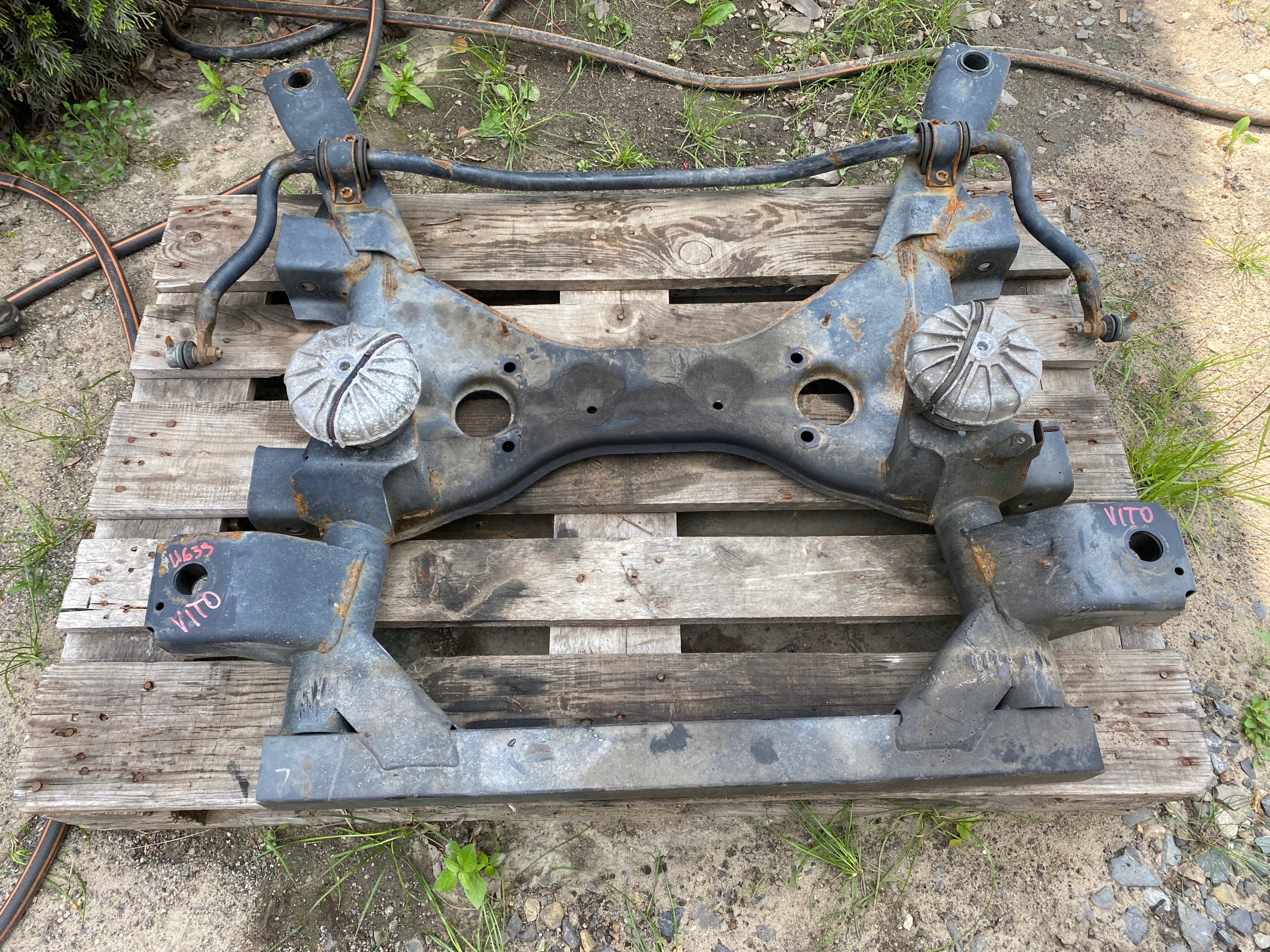 MERCEDES VITO W639 VIANO axle beam axle beam subframe front