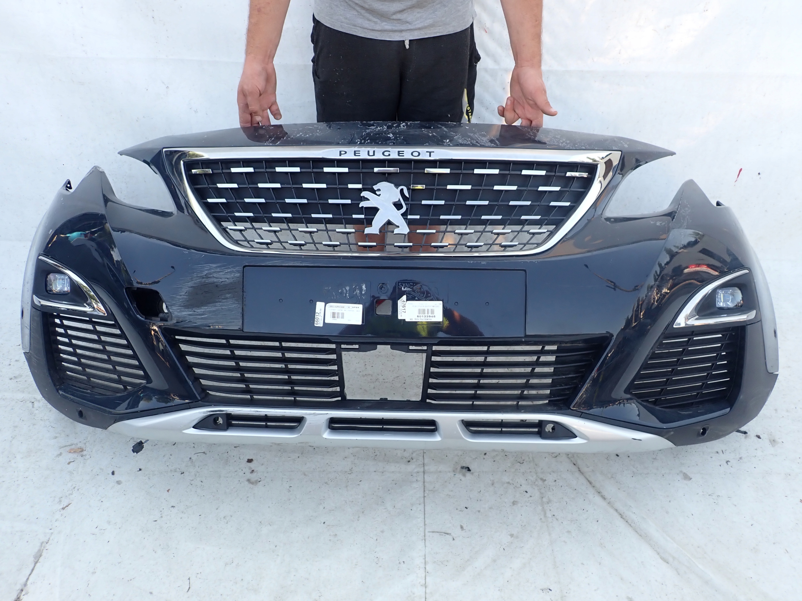 PEUGEOT 3008 II 16- bumper front front 6PDC