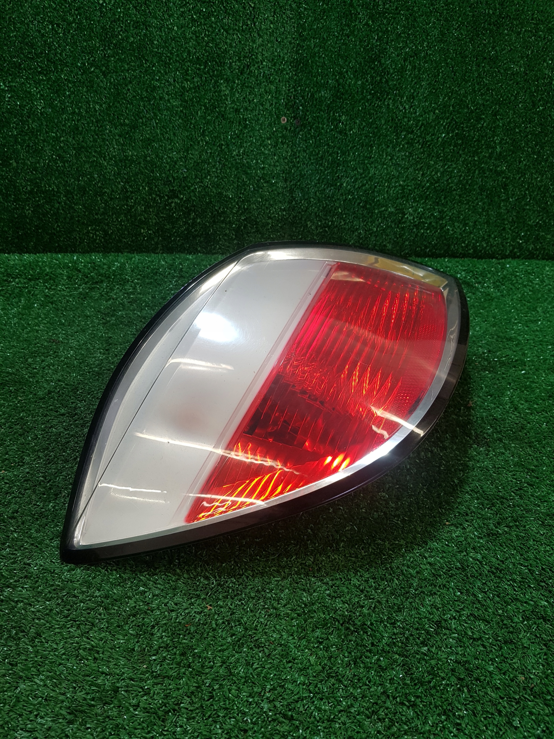light left rear OPEL ASTRA H HELLA