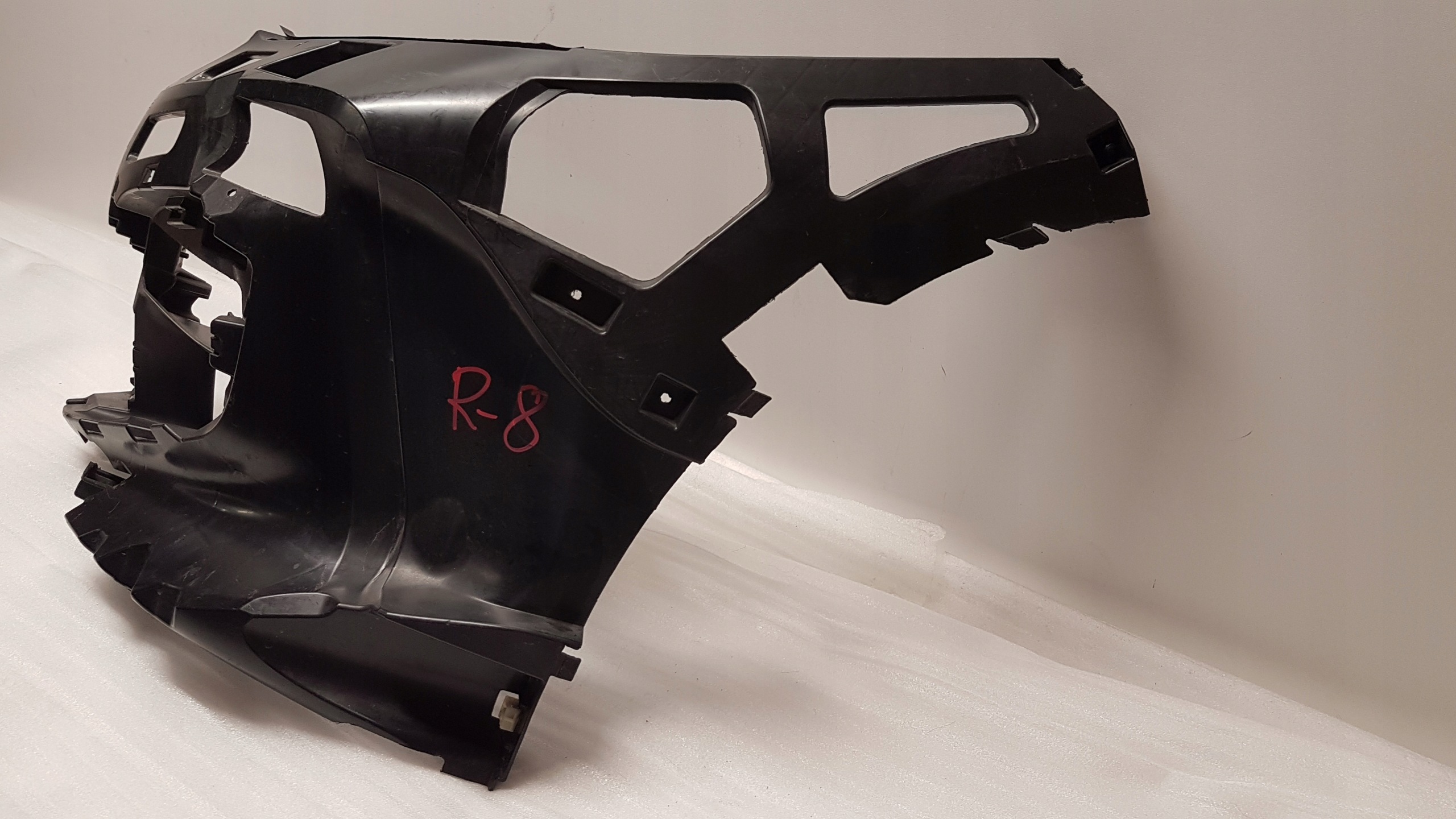 bumper bracket left front BMW 1 F40 m-packet 8070937