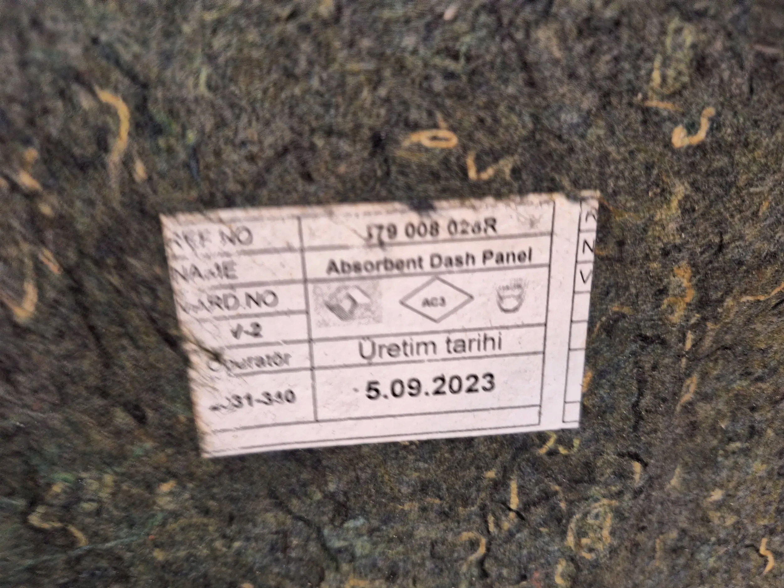 BLENDE ABDECKUNG TERMICZNA J79008028R RENAULT CAPTUR II 19