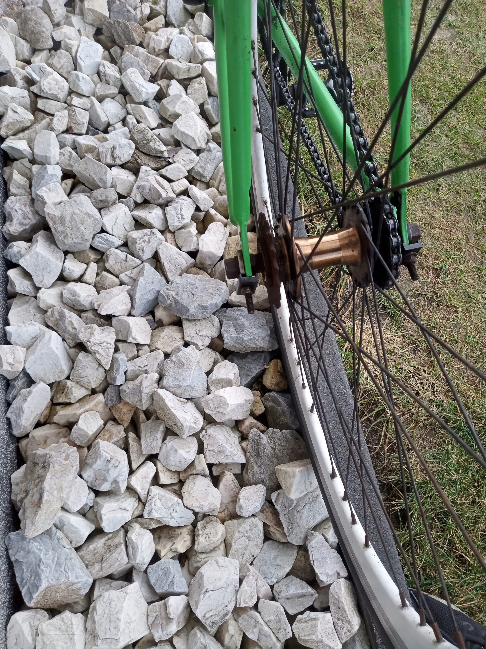 ROWER 28 KOŁA Materiał ramy stal