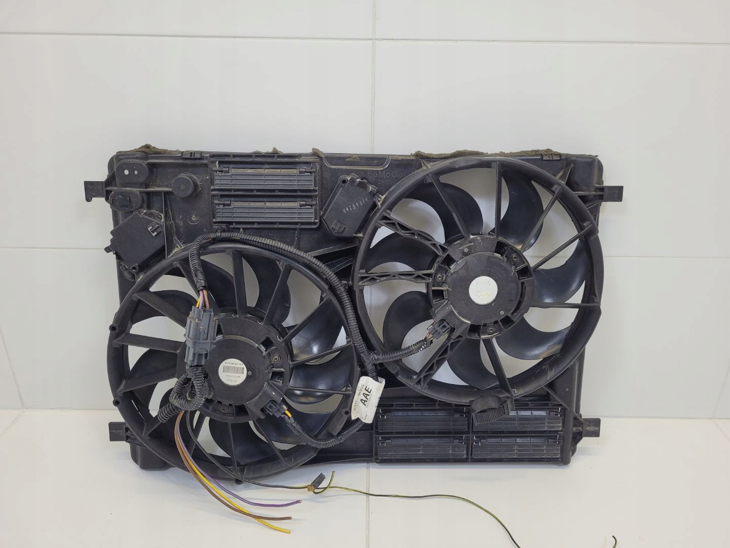 ventilátor chladiče Ford Kuga 2 2016 EJ73-8C607-AG
