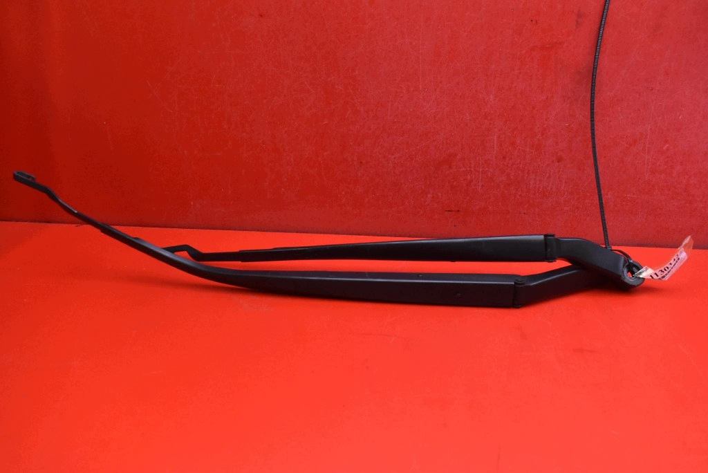 wiper arm front EU TOYOTA COROLLA E21 18-25