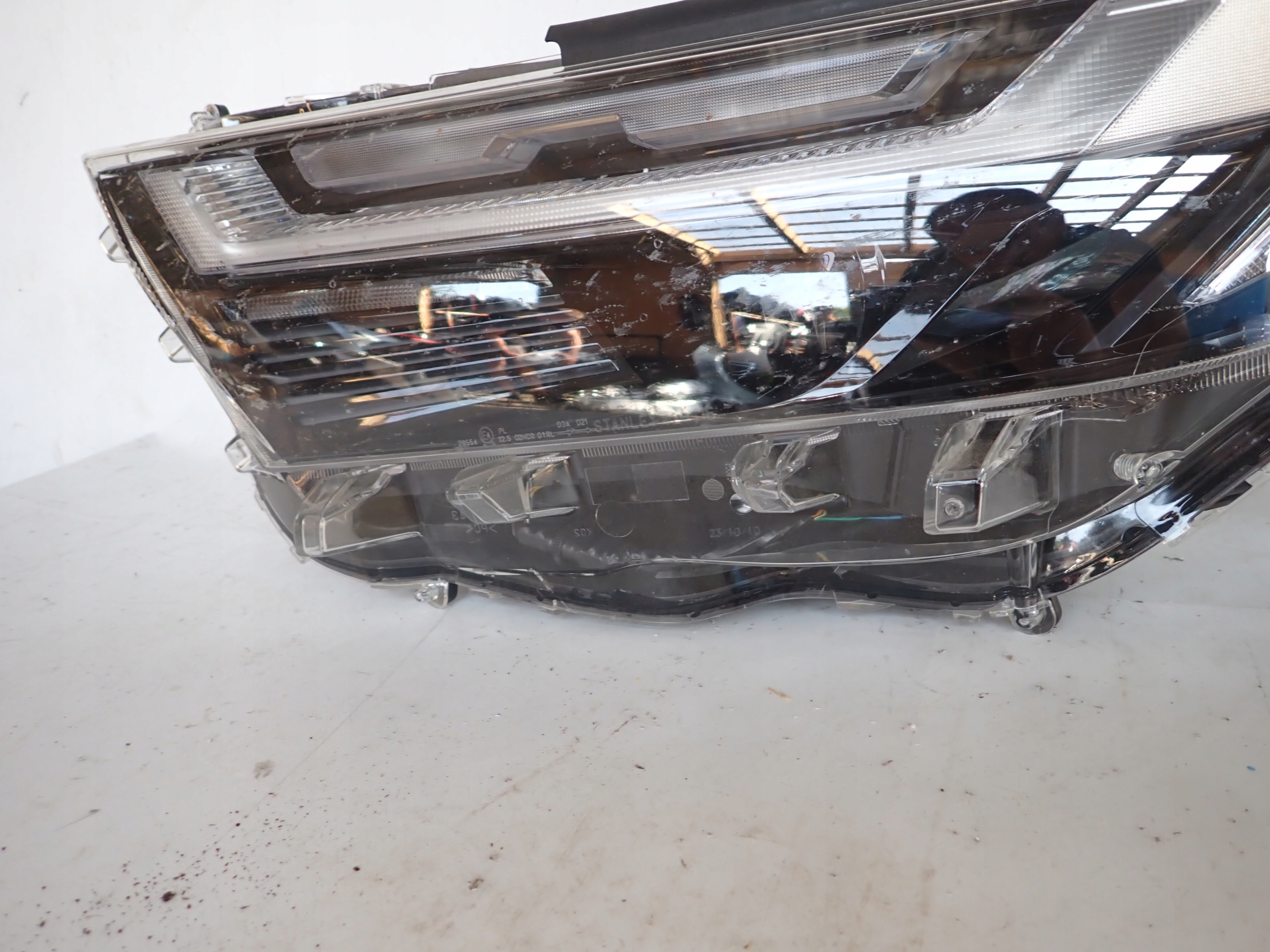 TOYOTA RAV4 V LIFT 22- light left front front FULL LED