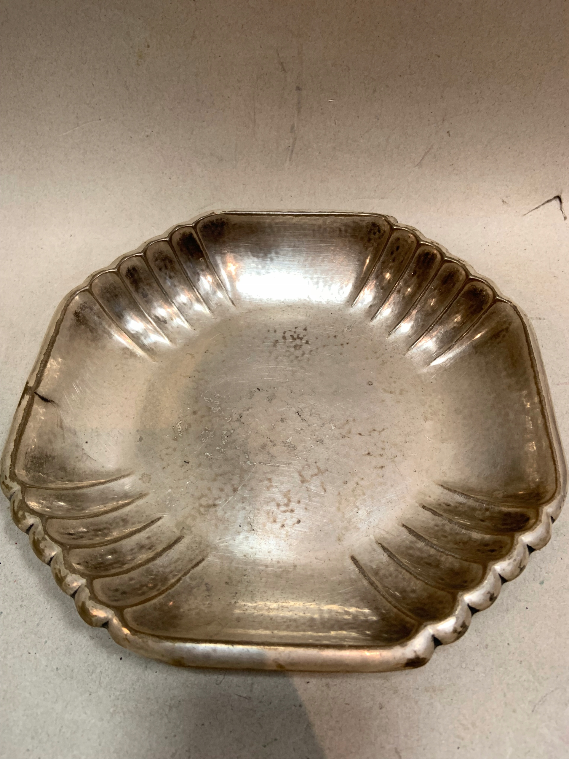 PATERA PRZEDWOJENNA PLATER 21 X 20,5 CM