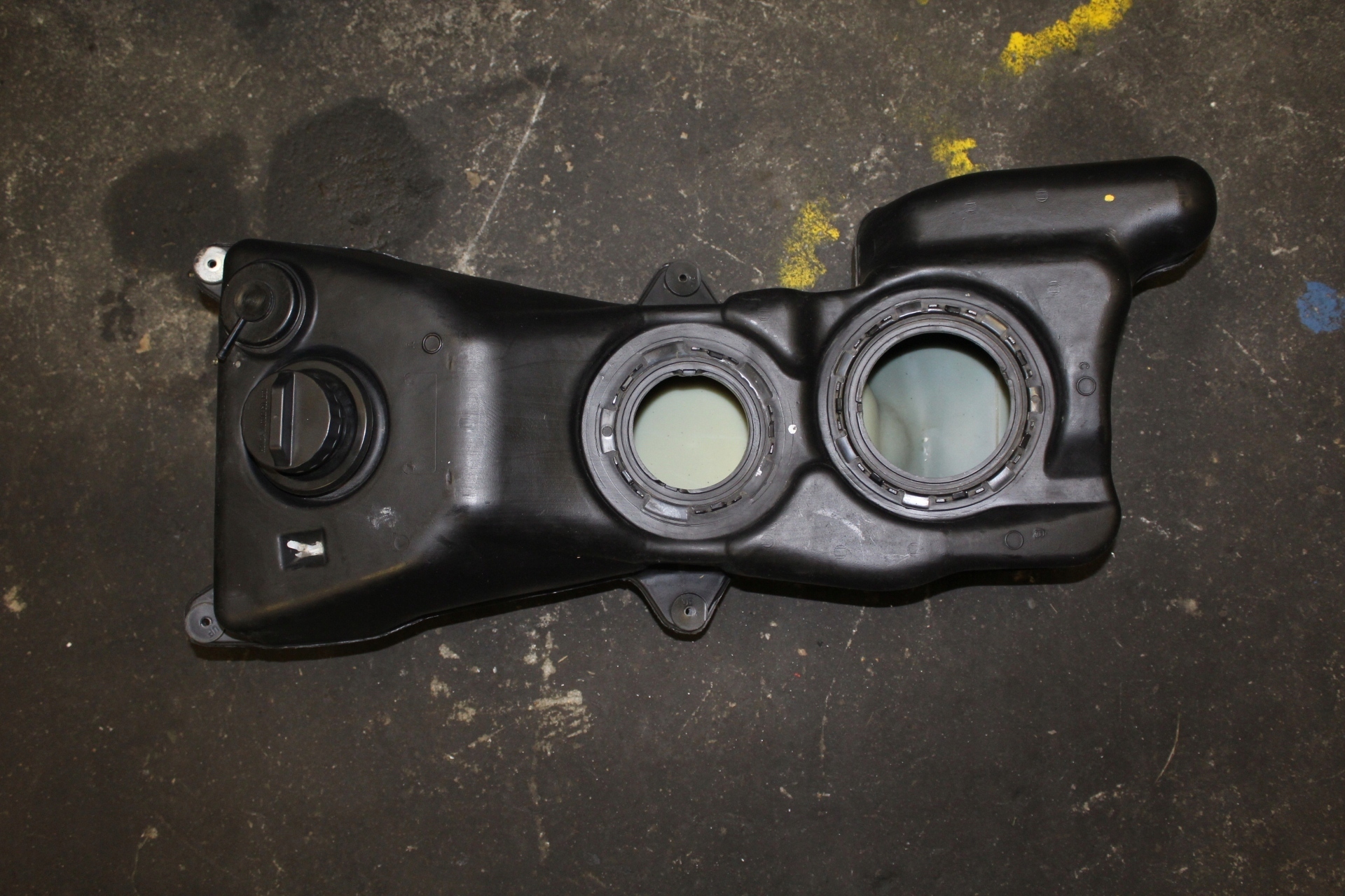 GL4 - GL 1800 GOLD WING 03R ТОПЛИВНЫЙ БАК БАК