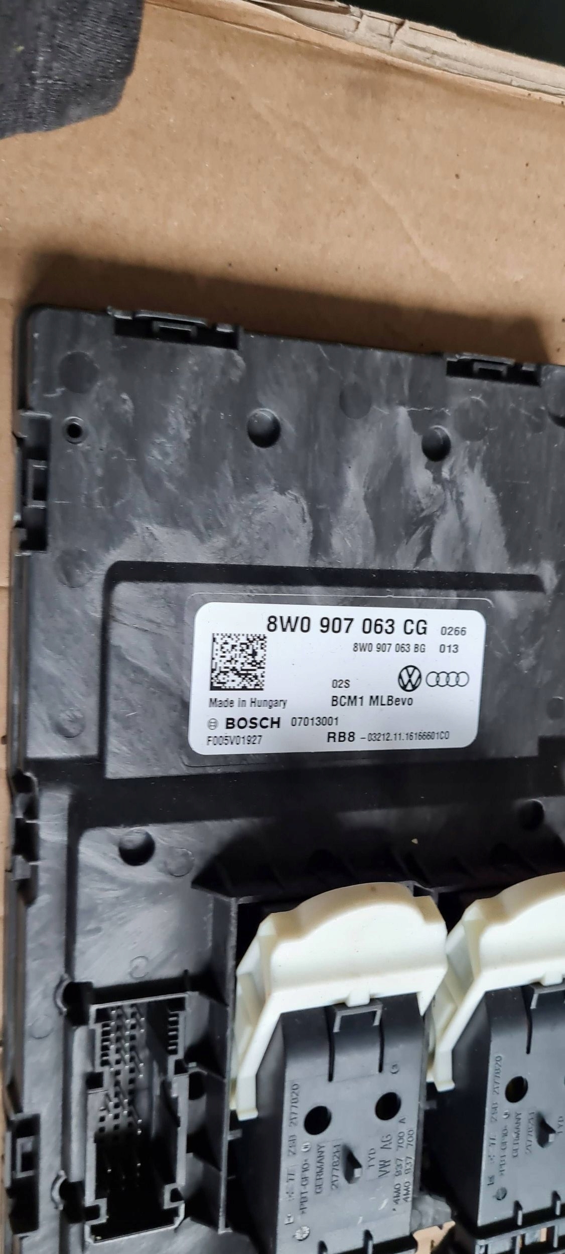 S4 B9 8W A4 module control unit KOMFORTU WTYCZKI 8W0907063CG A5 8W S5