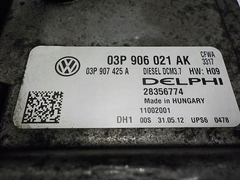 VW POLO V computer Centralina 03P906021AK 03P907425A
