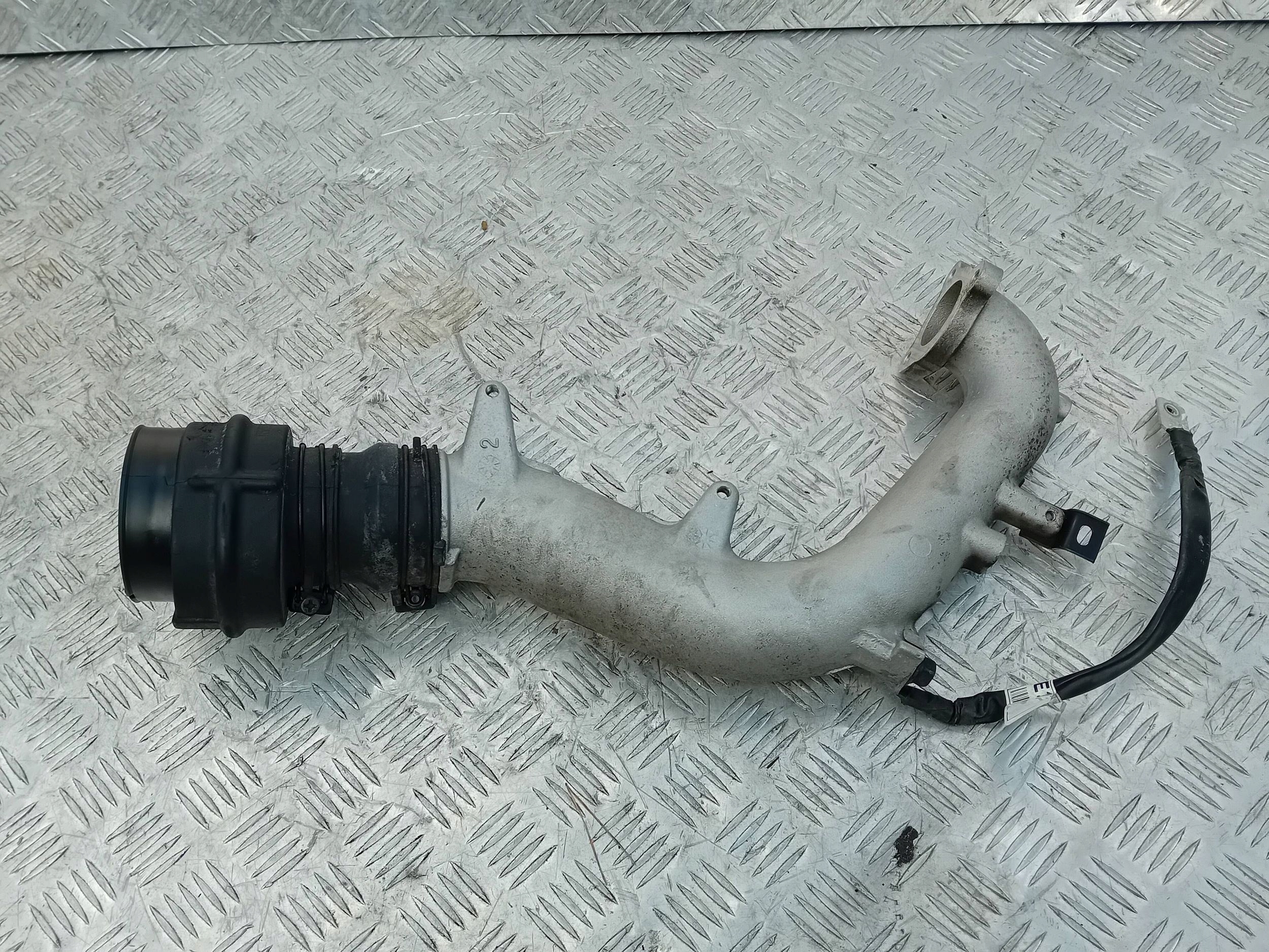 KIA Ceed II LIFT GT 1.6 TGDI RURA PRZEWÓD INTERCOOLERA